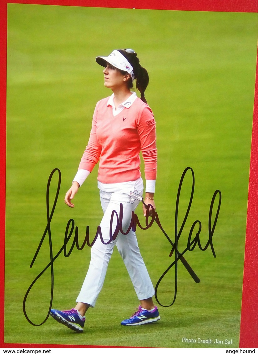 Sandra Gal   Signed Photo - Autographes