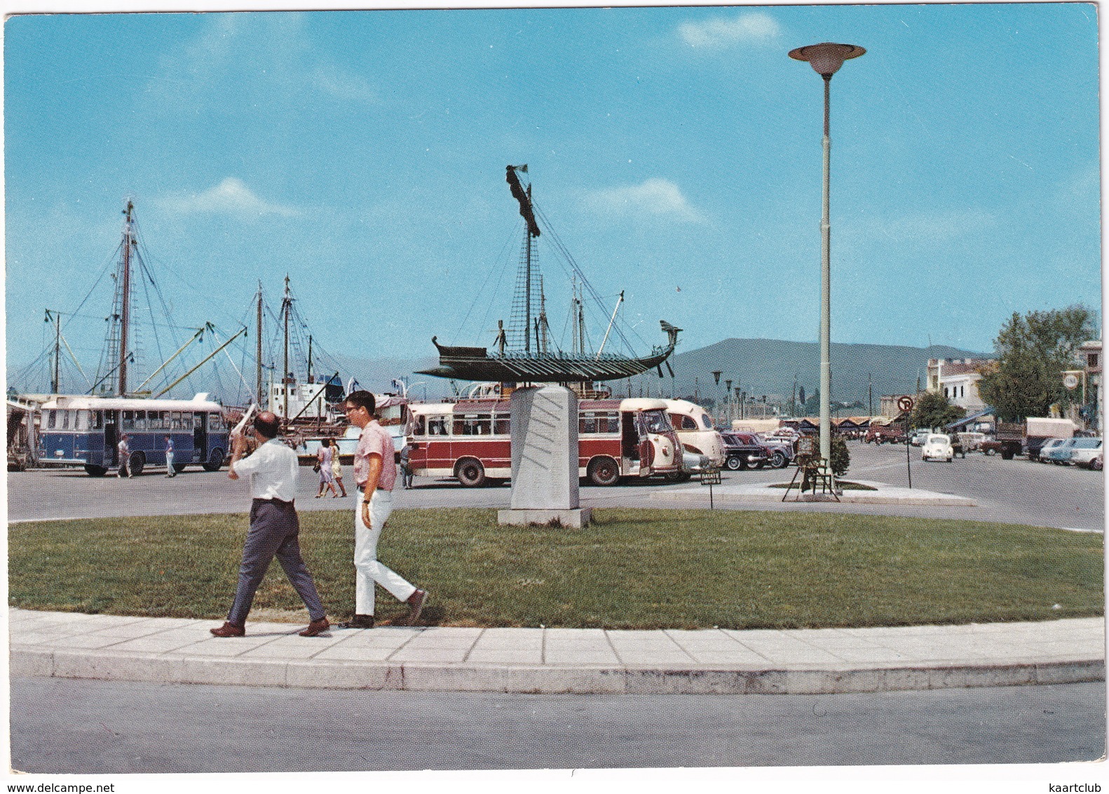 Volos: 2x MAGIRUS-DEUTZ AUTOBUS/COACH, VW 1200 KÄFER/COX - 'FINA' NEON - At The Wharf - (Greece) - Toerisme