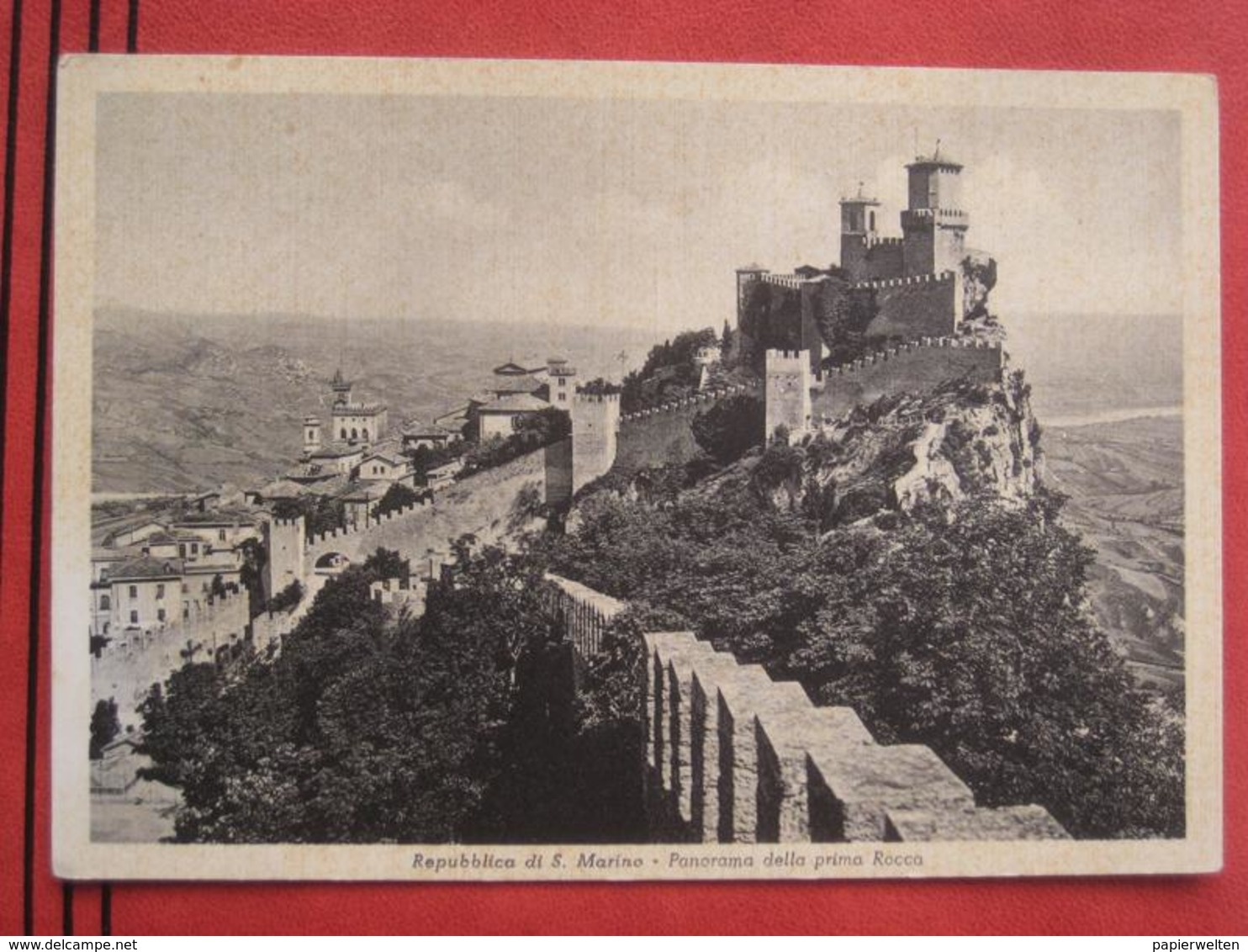 San Marino - Panorama Della Prima Rocca - San Marino