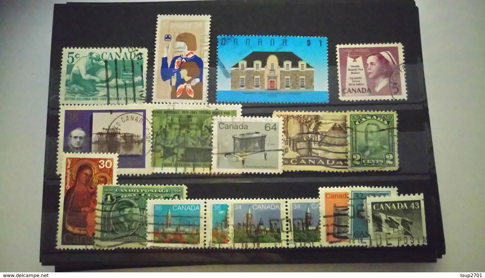 P102 LOT 68 PLAQUETTES TIMBRES MONDE NEUFS / OB  A TRIER COTE++ DÉPART 10€