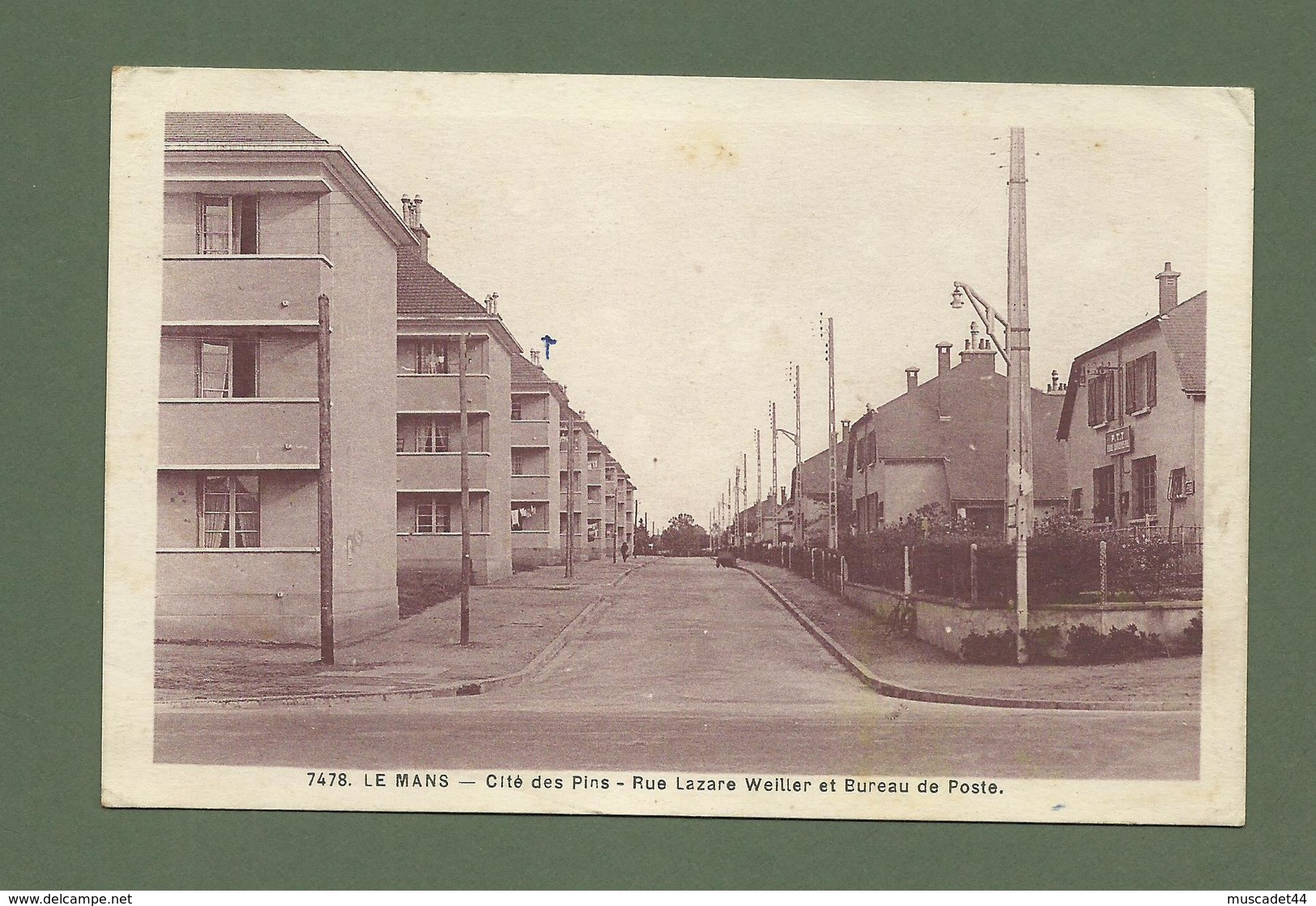 CARTE POSTALE 72 SARTHE LE MANS CITE DES PINS RUE LAZARE WEILLER ET BUREAU DE POSTE - Le Mans