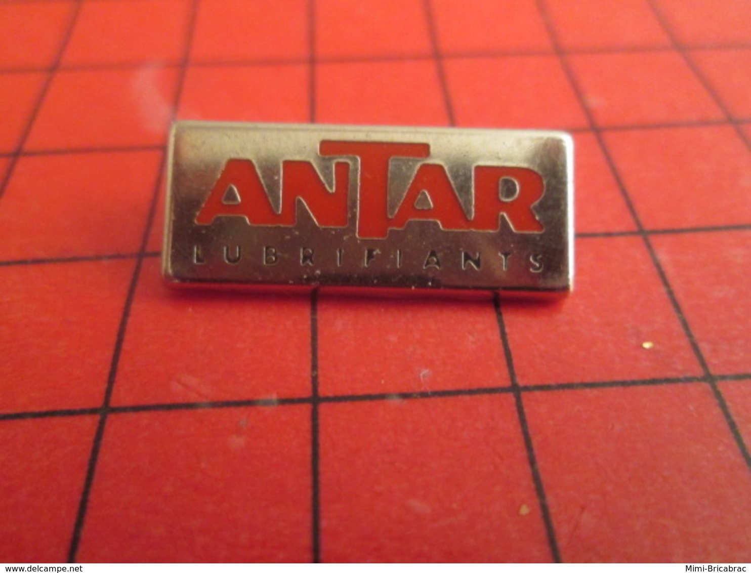 412a Pin's Pins / Beau Et Rare / THEME : CARBURANTS / ANTAR LUBRIFIANTS - Carburants