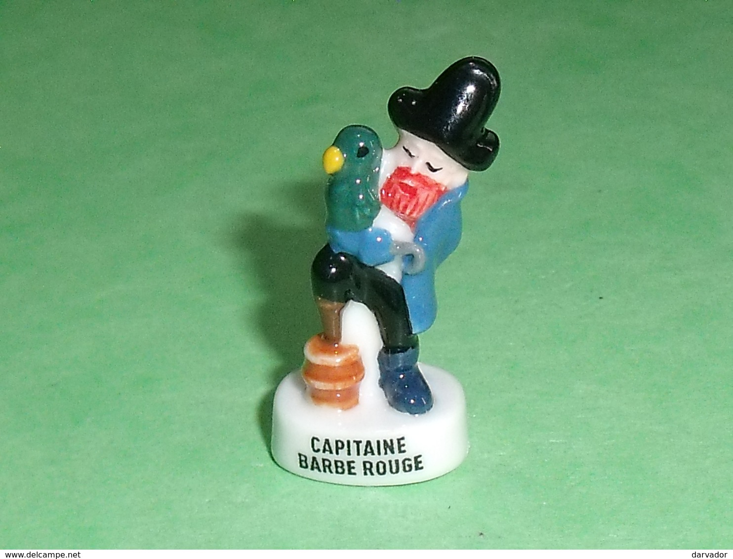 Fèves / Autres / Divers : Capitaine Barbe Rouge " Banette "  T77 - Autres & Non Classés