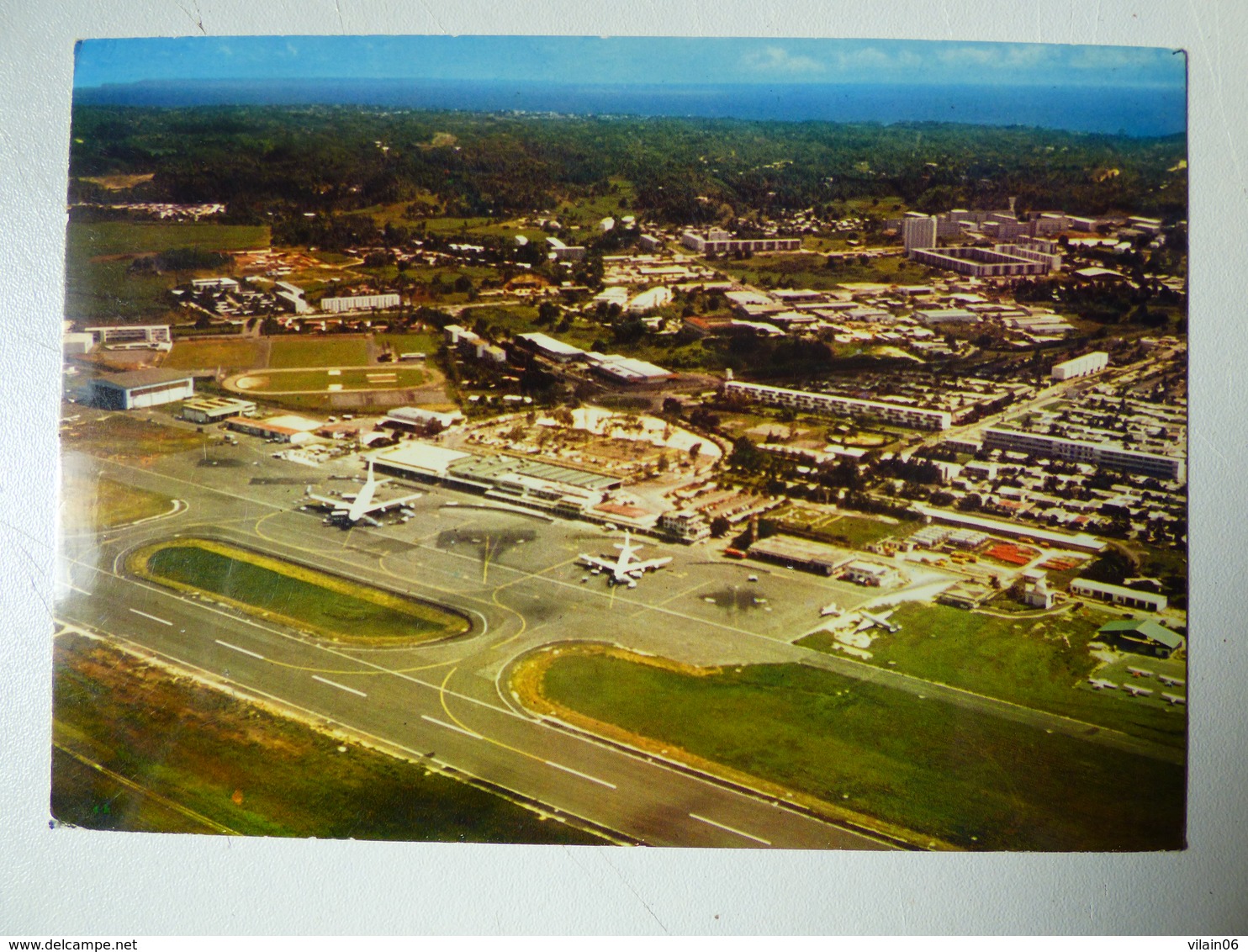 LE RAIZET  POINTE A PITRE GUADELOUPE   : AEROPORT / AIRPORT / FLUGHAFEN - Aérodromes