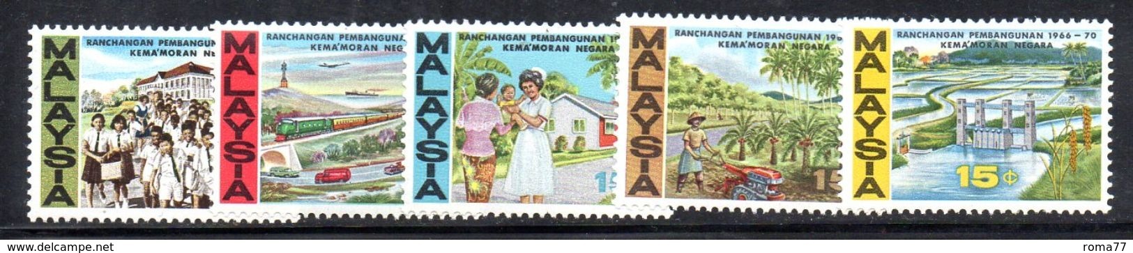 APR128 - MALAYSIA  1966, Serie N. 37/41 *** Trasporti - Malesia (1964-...)