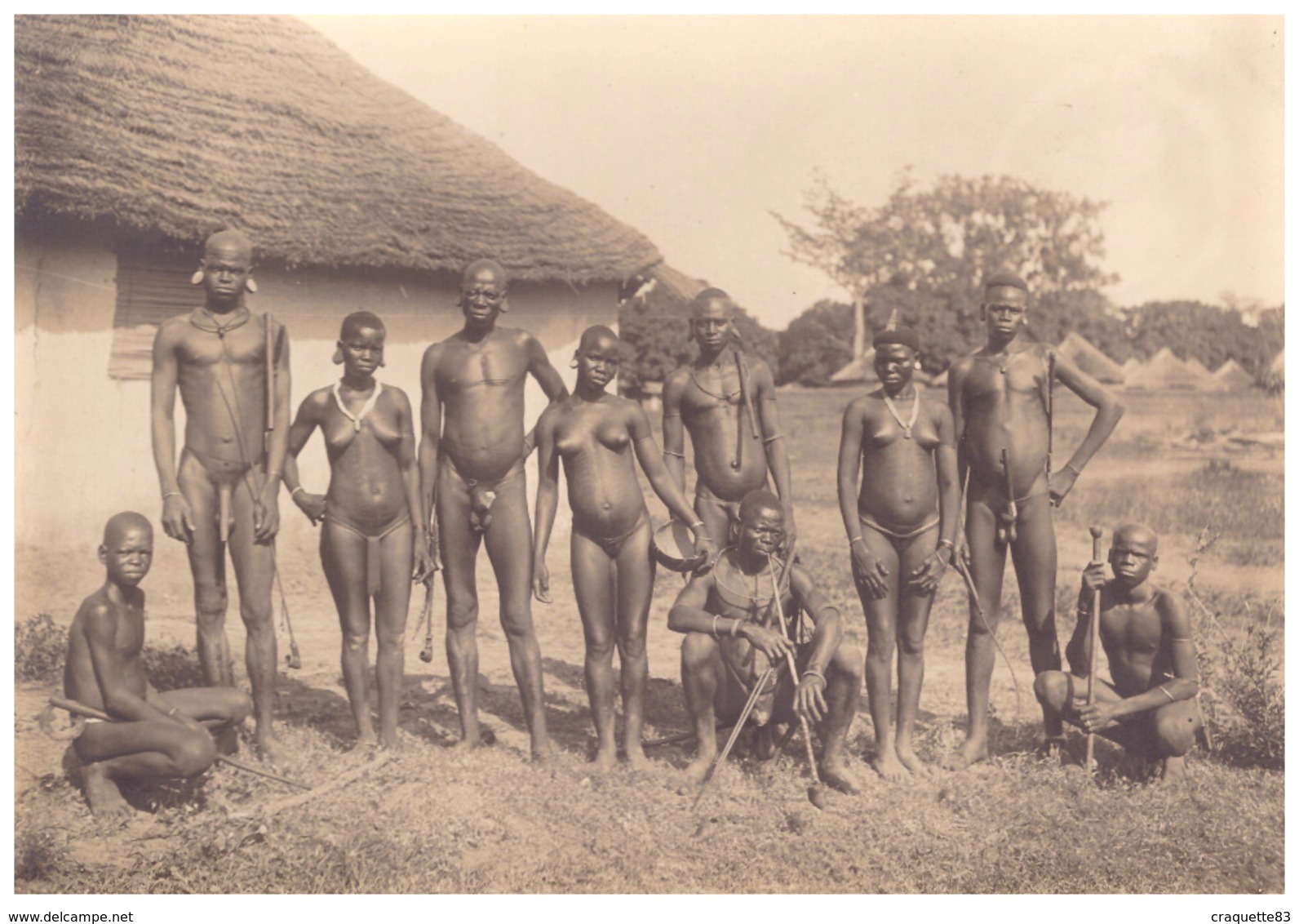 BENIN  -  INDIGENES  AVEC LEURS ATTRIBUTS  1926.30 - Africa