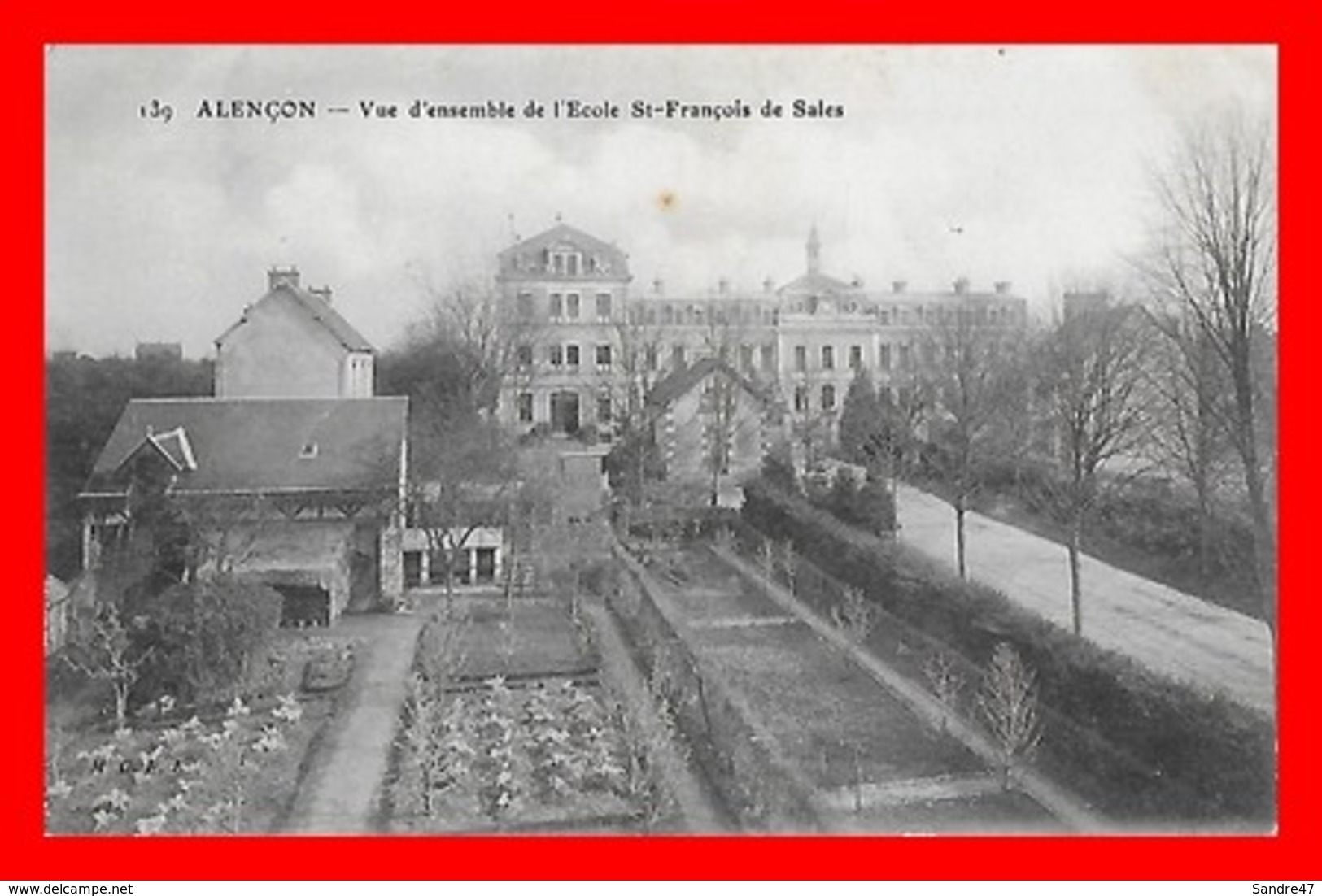 CPA (61) ALENCON.  Vue D'ensemble De L'Ecole St-François De Sales, Jardin...G147 - Alencon