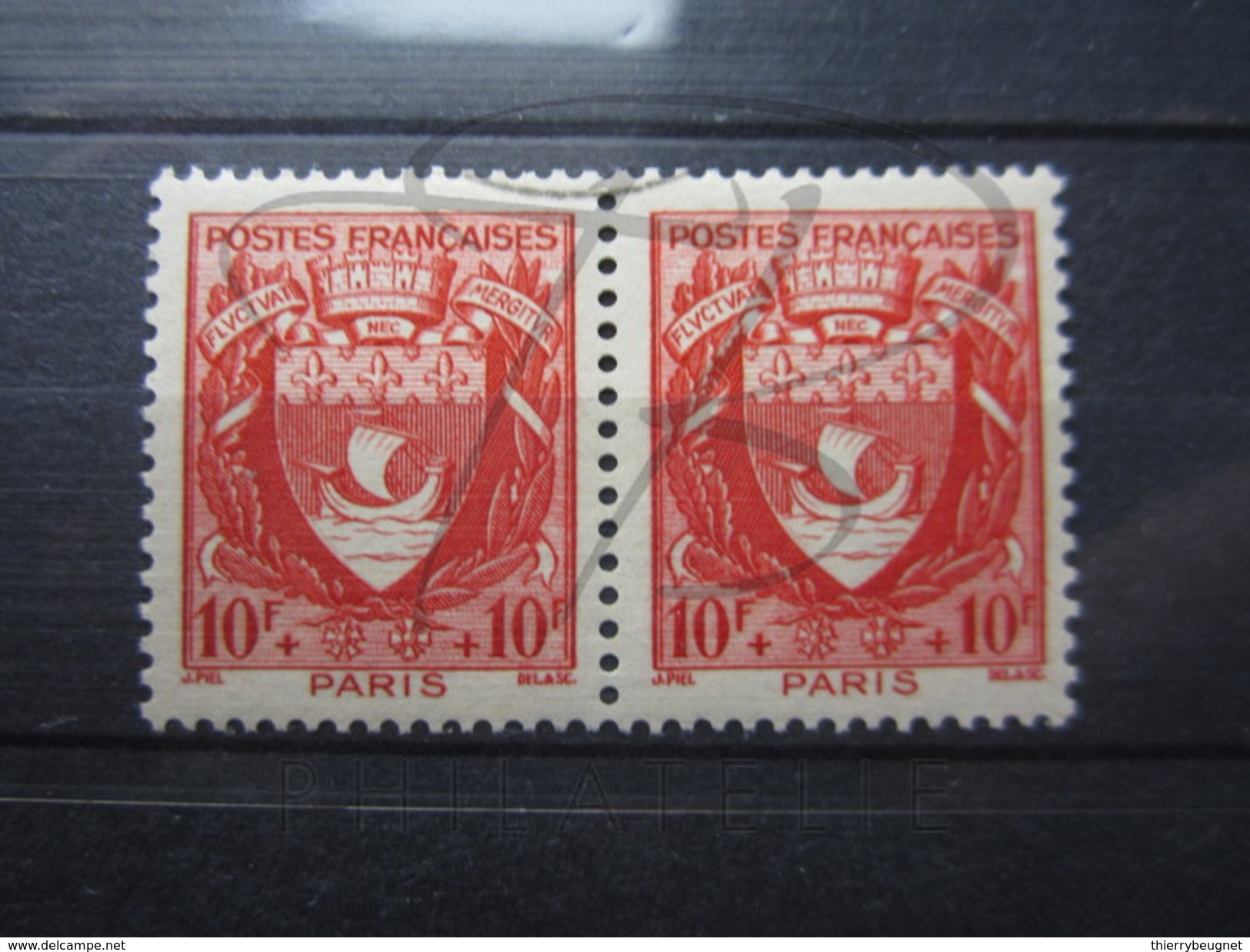 BEAUX TIMBRES DE FRANCE N° 537 EN PAIRE !!! - 1941-66 Armoiries Et Blasons