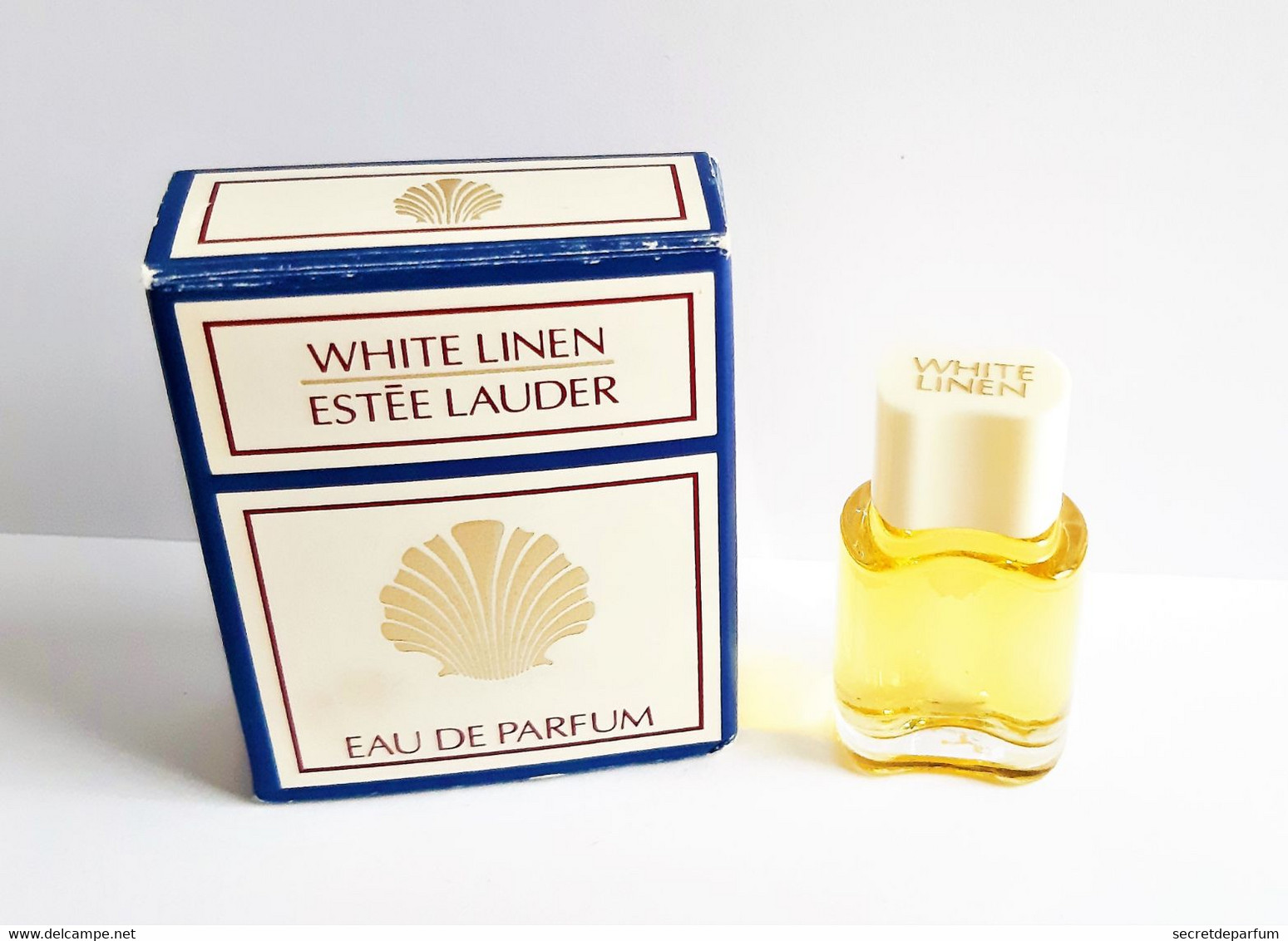 Miniatures De Parfum  WHITE LINEN  De  ESTEE LAUDER  EDP  4 Ml  + Boite - Miniatures Femmes (avec Boite)