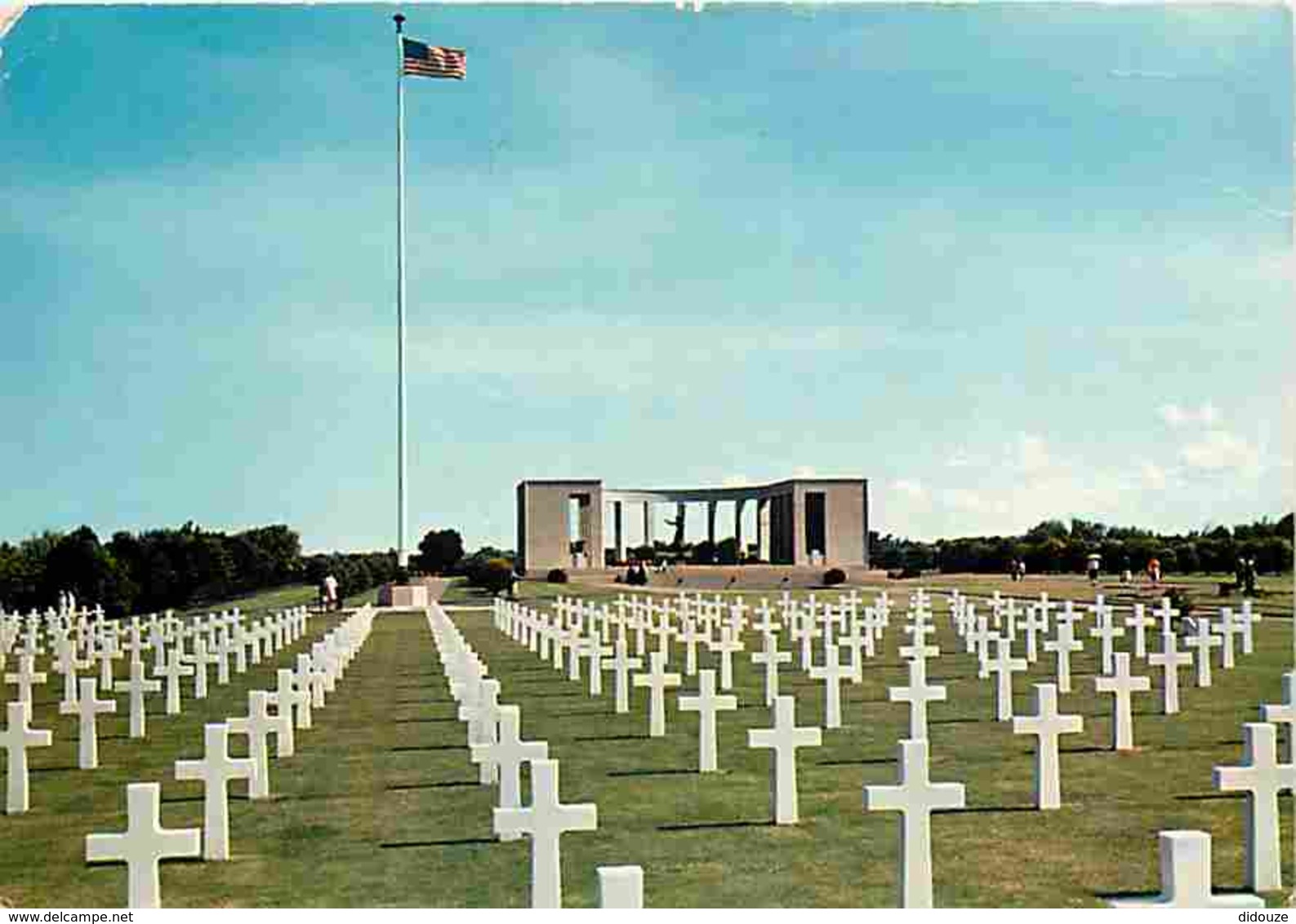 14 - Saint Laurent Sur Mer - Colleville - Omaha-Beach - Le Cimetière Militaire Américain - Le Mémorial - Militaria - Voi - Autres & Non Classés