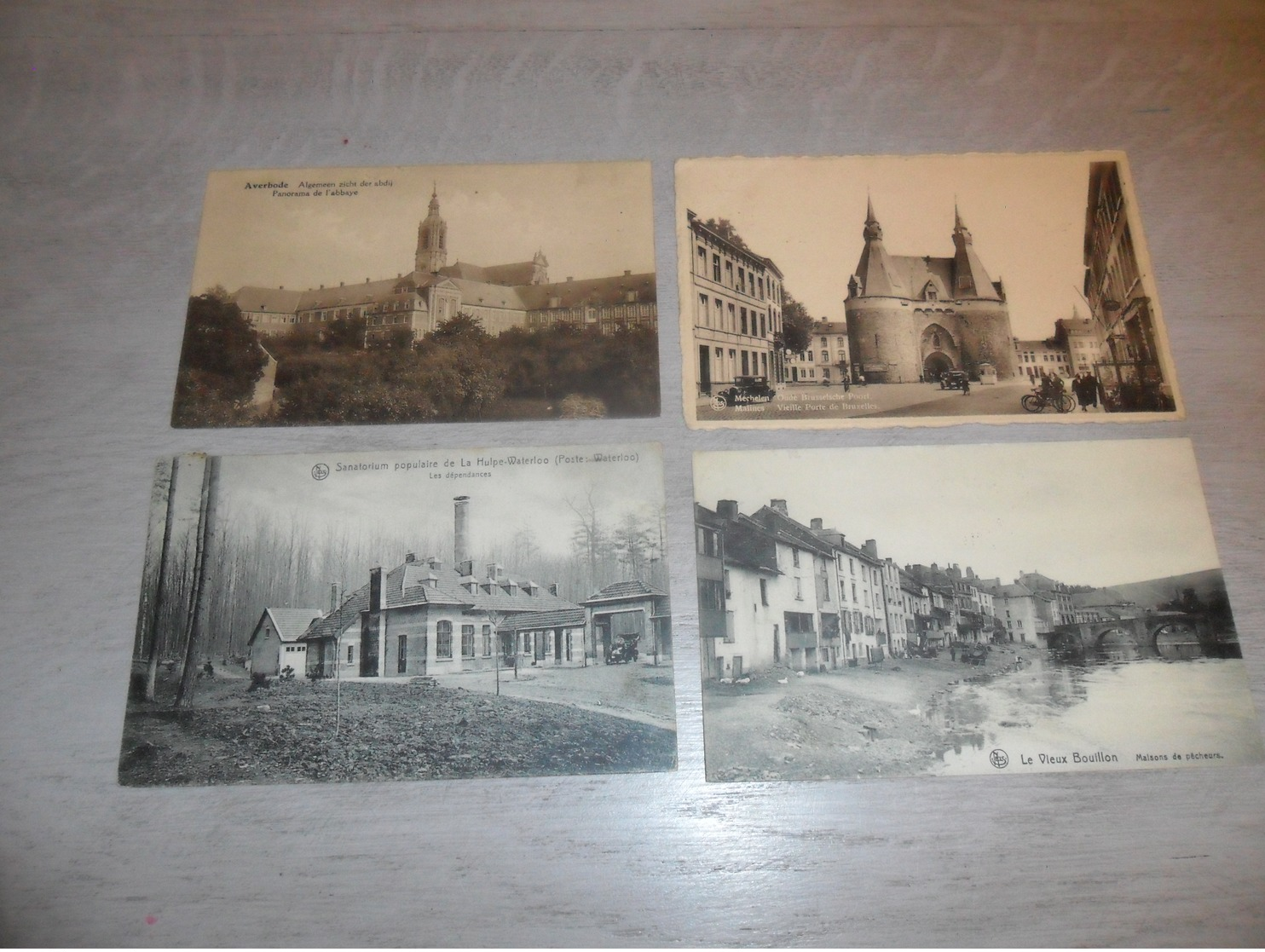 Grand beau lot de 100 cartes postales de Belgique        Groot mooi lot van 100 postkaarten van België