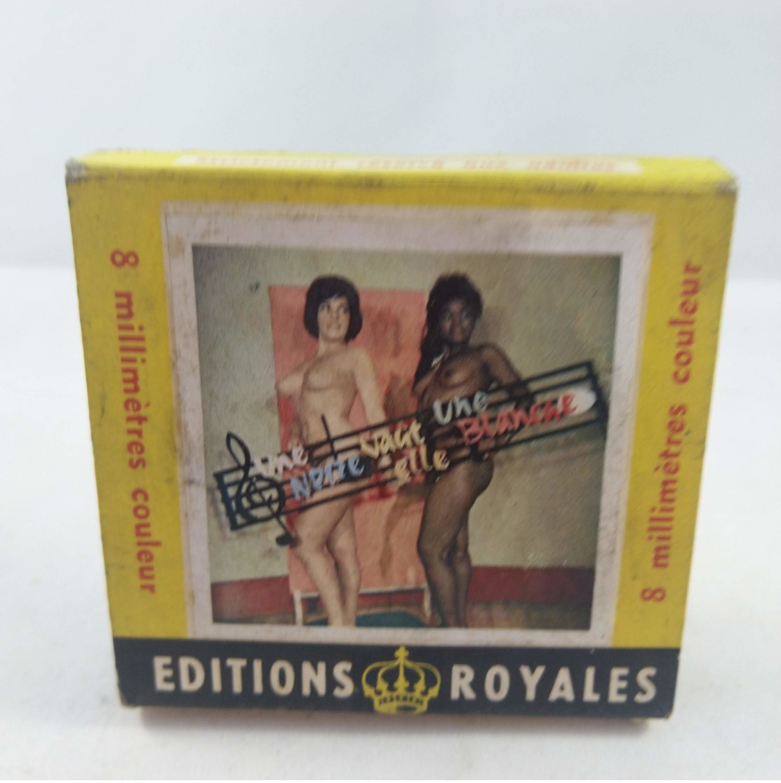 Vintage XXX Adult Super 8mm Movie - Royales Une Noire Vaut-elle Une Blanche? - Autres Formats