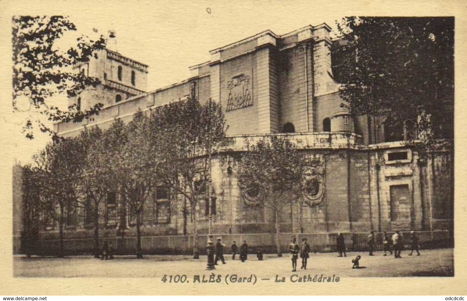 ALES (Gard)La Cathedrale RV - Alès