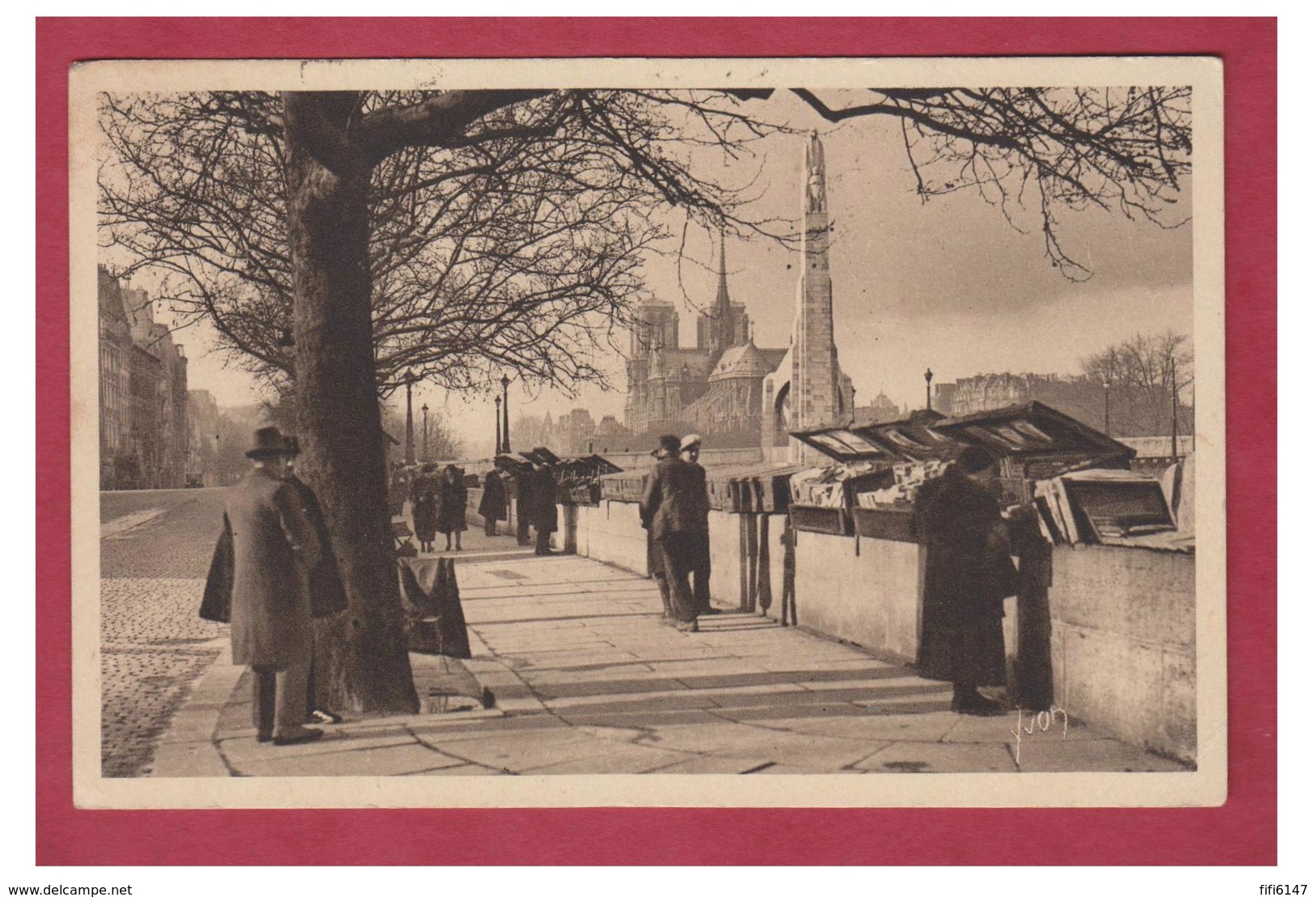 FRANCE -- PARIS-1933-- QUAI DE LA TOURNELLE -- LES BOUQUINISTES-- VUE SUR NOTRE DAME -- - Die Seine Und Ihre Ufer