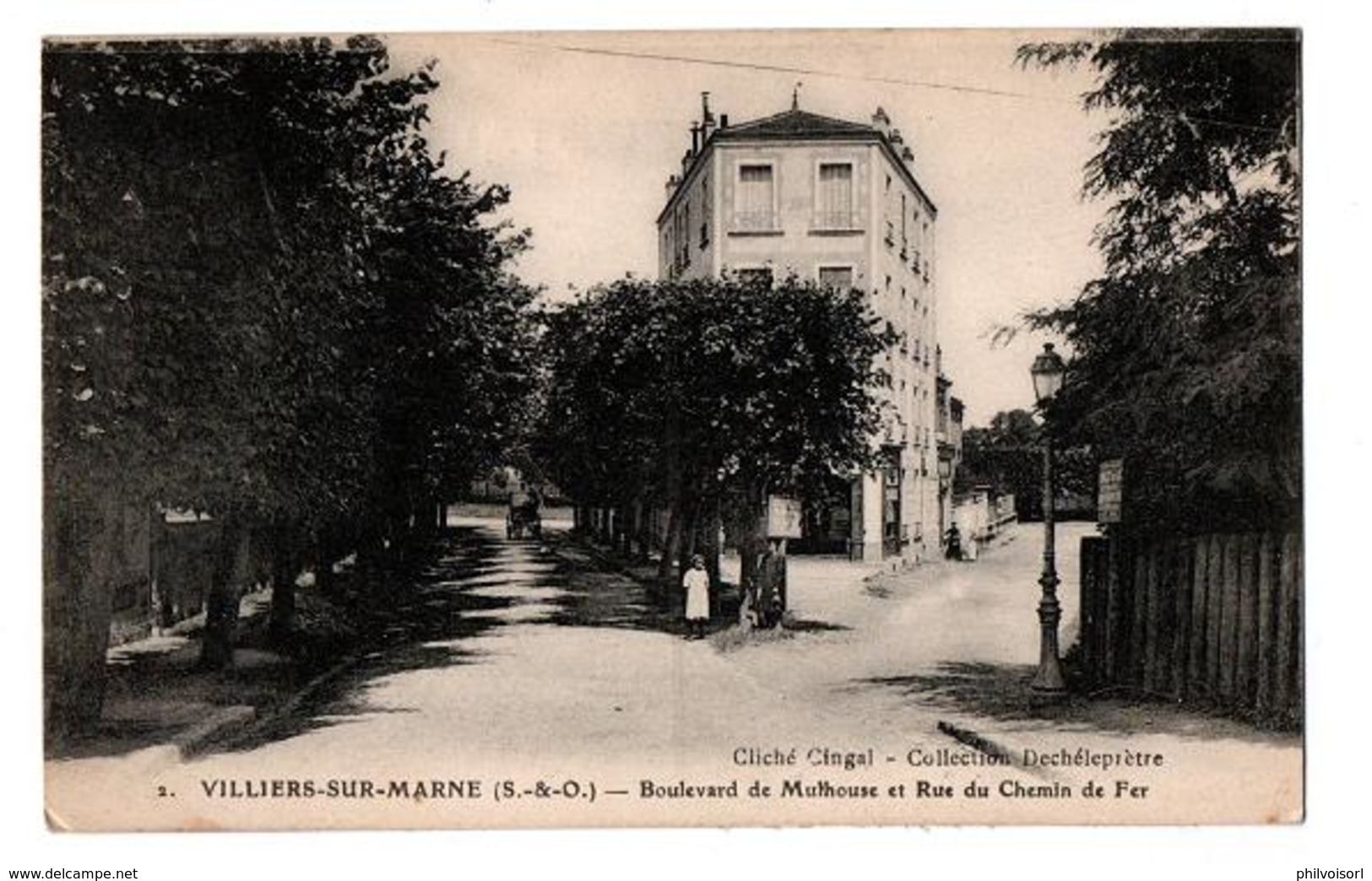 VILLIERS SUR MARNE BOULEVARD DE MULHOUSE ET RUE DU CHEMIN DE FER  ANIMEE - Villiers Sur Marne