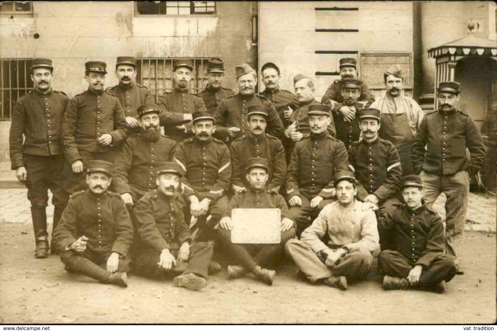 FRANCE - Carte Postale Photo - Groupe De Militaires - L 29890 - Weltkrieg 1914-18
