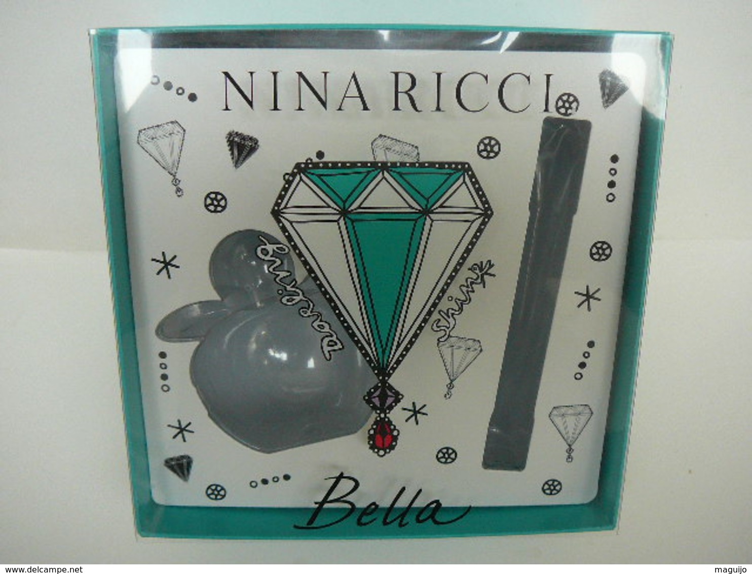 NINA RICCI " BELLA " BOITE VIDE  NEUVE ,VOIR ET LIRE !! - Ohne Zuordnung