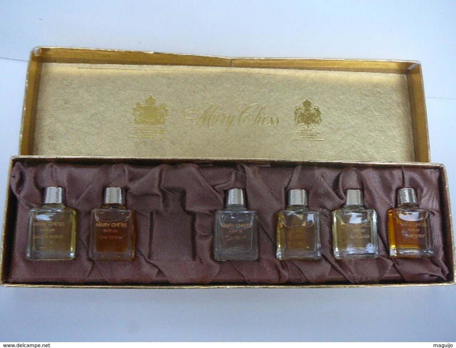 MARY CHESS  " COFFRET ANGLAIS AVEC   6 MINIS ( Il En Manque Une)VOIR ET LIRE !! - Non Classés