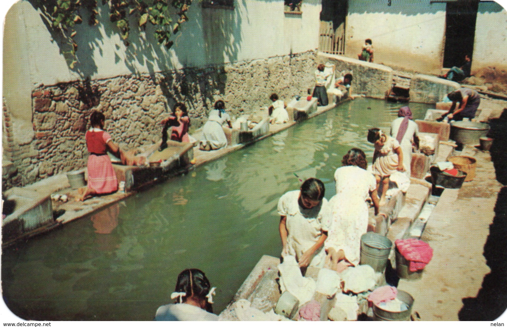 MEXICO-PUBLIC WASHING PLACE-LOS LAVADEROS-TAXCO.-NON VIAGGIATA - Messico