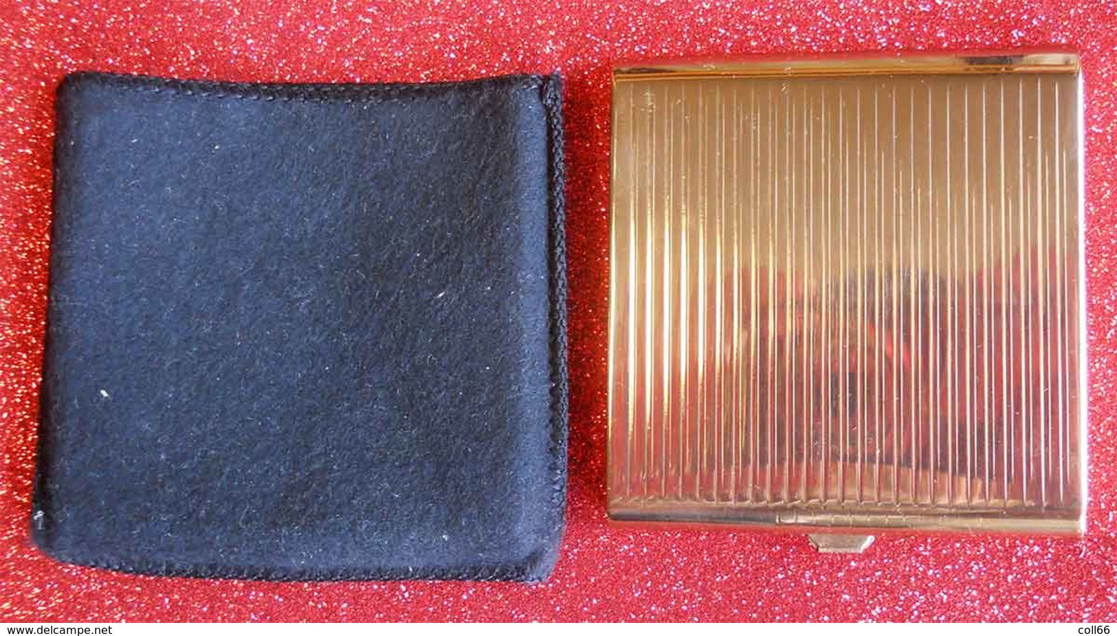 Superbe Poudrier Boîte à Poudre Dromadaire Et Bédouin Dans Métal Ajouré à La Main Garanti Doré Or Fin ARPA Mint - Accesorios