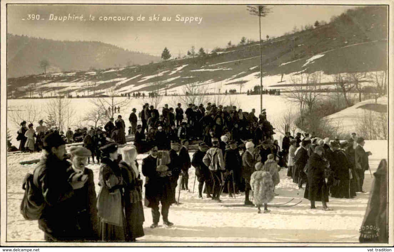 SPORTS - Carte Postale- Aux Sports D 'Hiver Dans Le Dauphiné , Le Concours De Ski Au Sappey - L 29962 - Deportes De Invierno