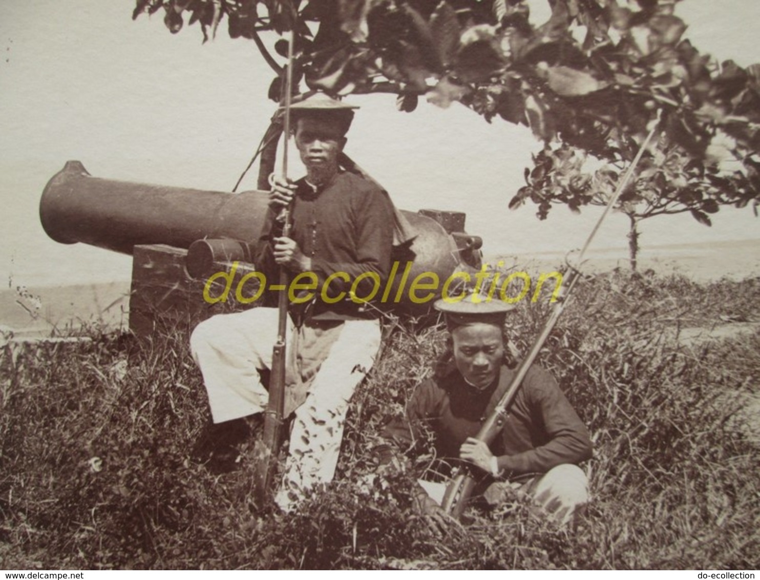 VIETNAM Grande Photographie C. 1880 Tirailleur Annamite Canon VUNG TAU Cap Saint Jacques Photo Indochine Cochinchine - Anciennes (Av. 1900)