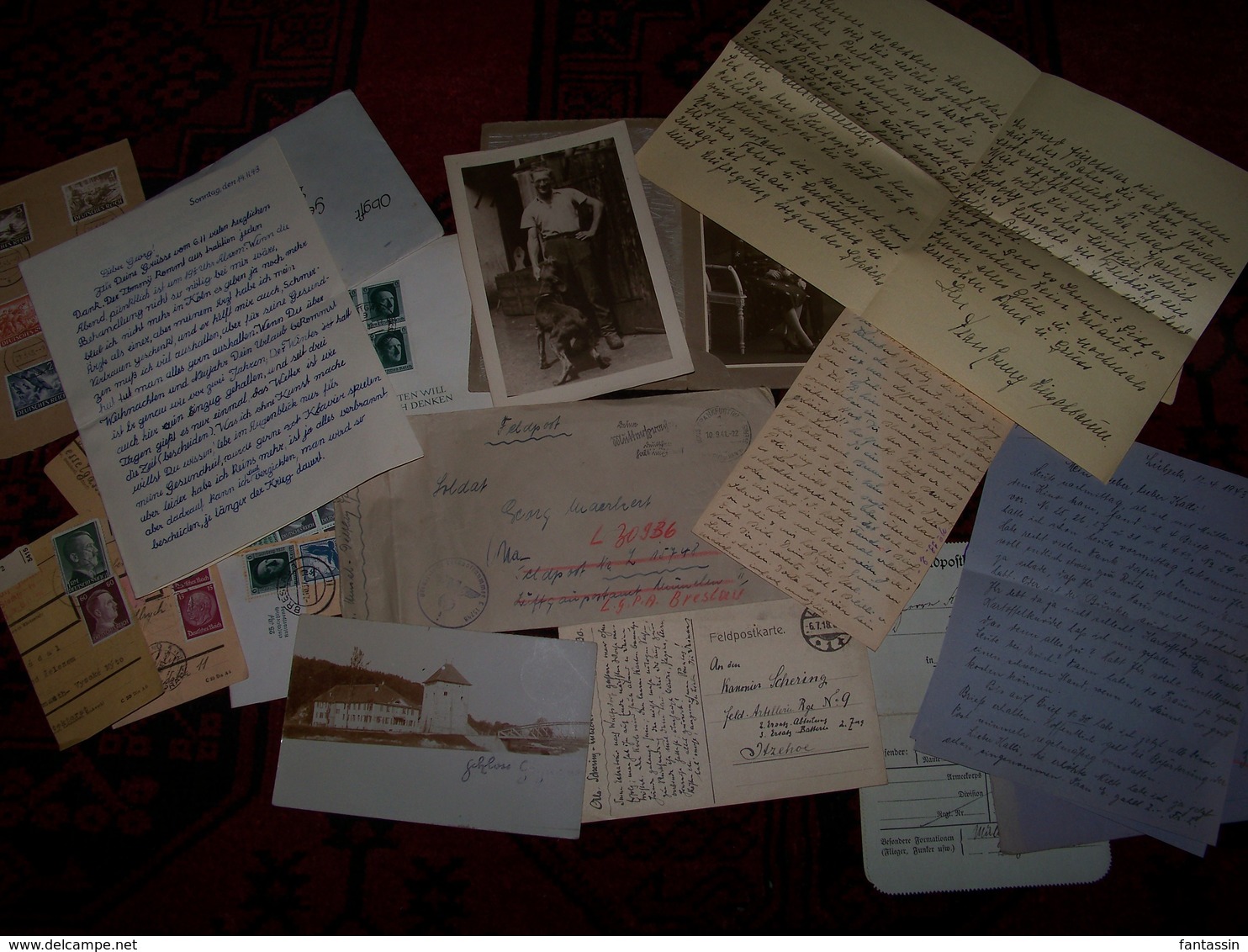 Lot De Documents Et Papiers Divers Allemand Guerre De 1943/45.......cartes Postales , Lettres ,timbres Avec Tampons..... - Documents