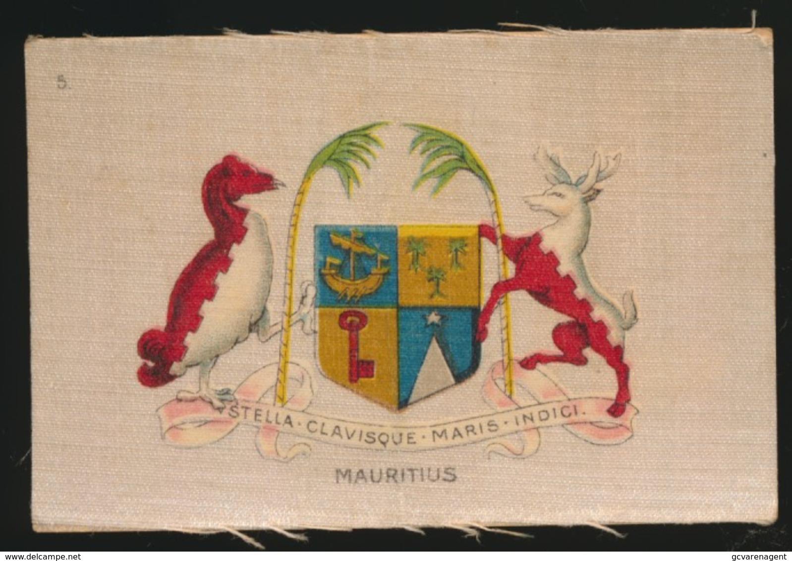 ARMS OF THE BRITISCH EMPIRE -  SOIE SUR PAPIER    8.5 X 5.5 CM    ===  MAURITIUS - Other & Unclassified