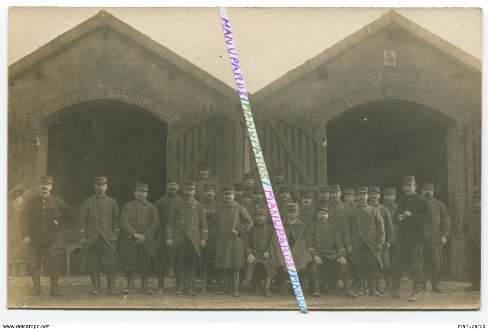 1915 / CARTE PHOTO / 324e RI ( LAVAL ) / 324e RÉGIMENT INFANTERIE - Guerre, Militaire