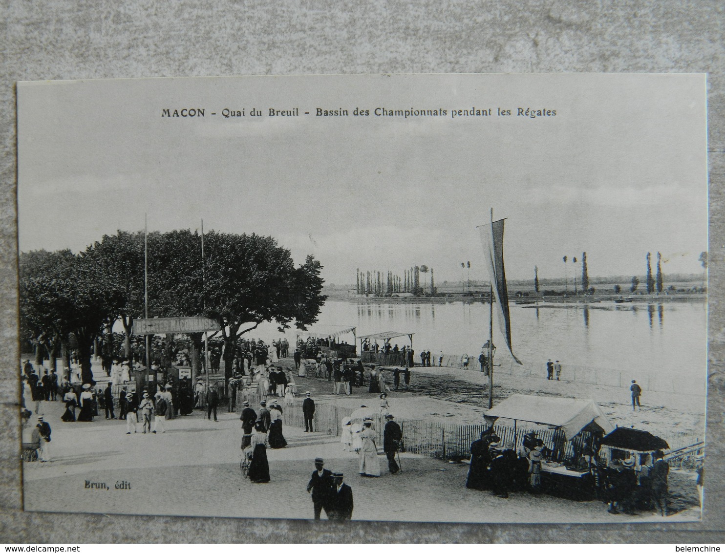 MACON   QUAI DU BREUIL  BASSIN DES CHAMPIONNATS PENDANT LES REGATES - Macon