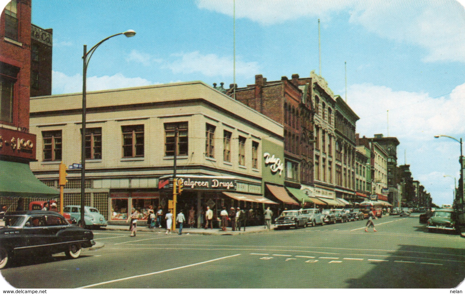 HIGH STREET IOOKING NORTH-WEST HOLYOKE-MASSACHUSETTS - Northampton