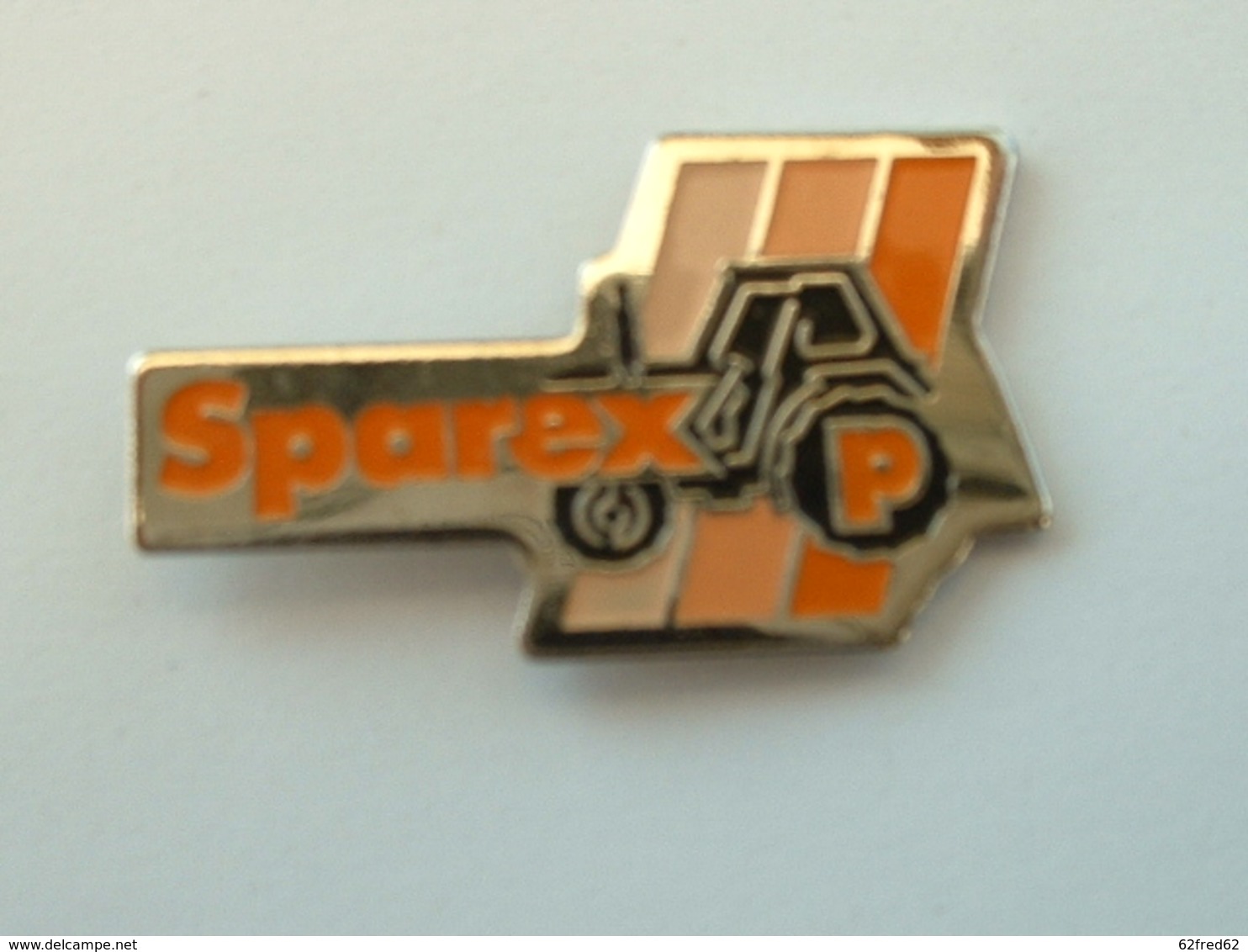 PIN'S TRACTEUR - SPAREX - AGRICULTURE - Autres & Non Classés