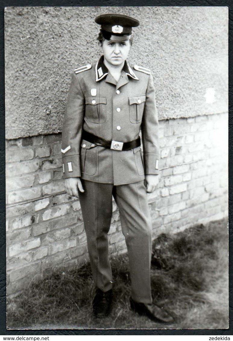 C5540 - TOP Foto - Soldat Offizier Uniform Armee NVA DDR - Fotografie