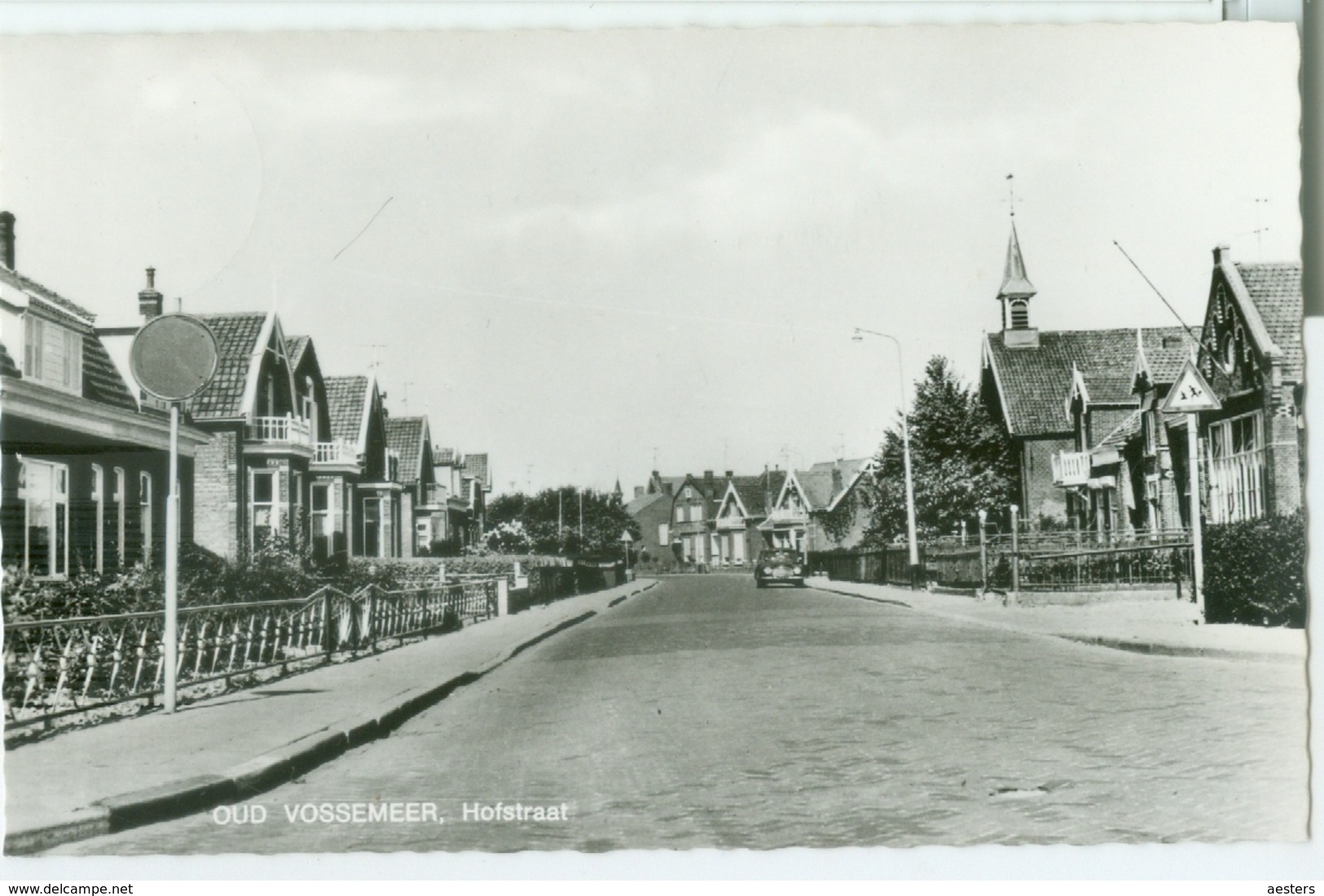 Oud-Vossemeer; Hofstraat - Niet Gelopen. (Adr. Aarnoudse En J. Vis, Oud-Vossemeer) - Other & Unclassified