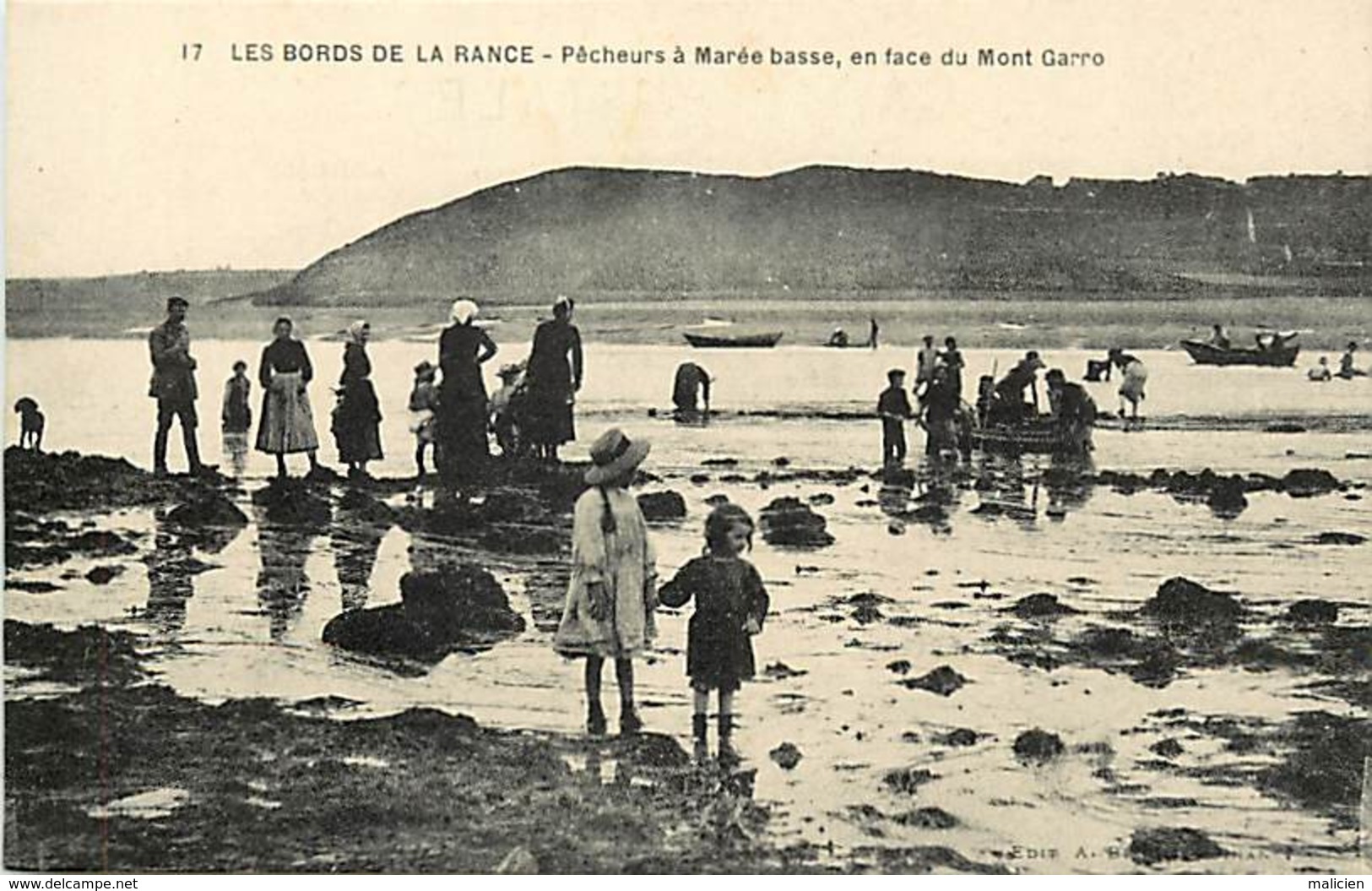 - Côtes D Armor -ref-C1000- Bords De Rance à Situer - Pecheurs A Marée Basse En Face Du Mont Garro - Pêche A Pied - - Other & Unclassified