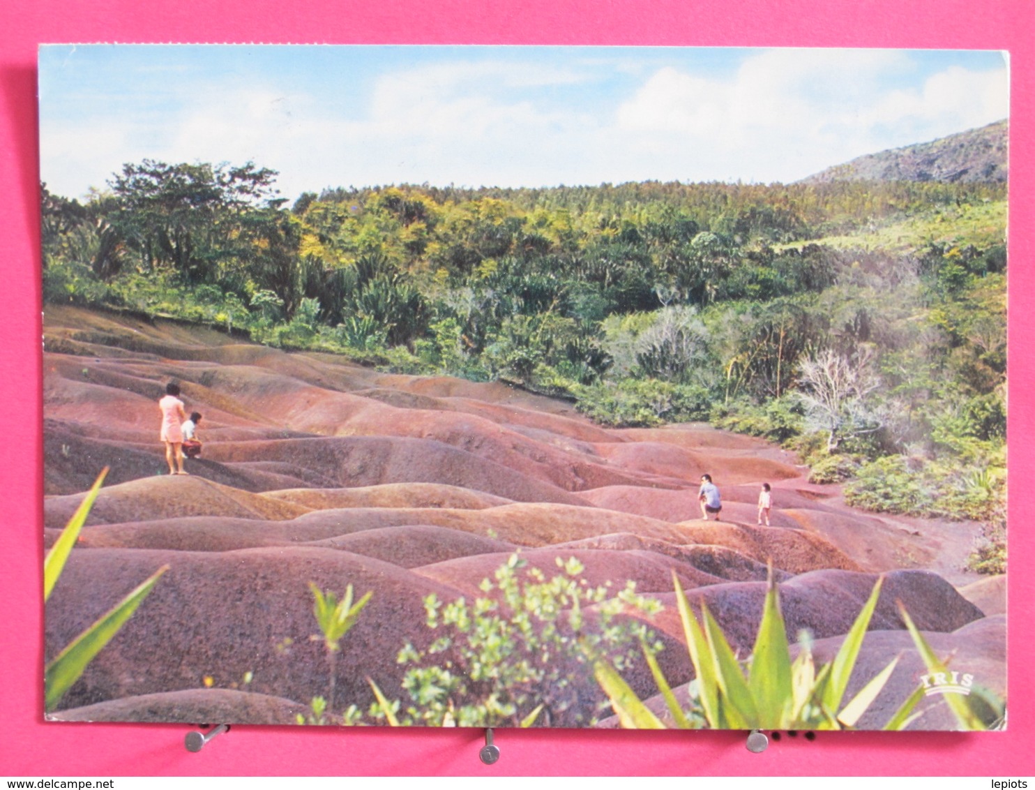 Ile Maurice - Mauritius - Terres De Couleurs Uniques Au Monde - Joli Timbre - Scans Recto-verso - Maurice