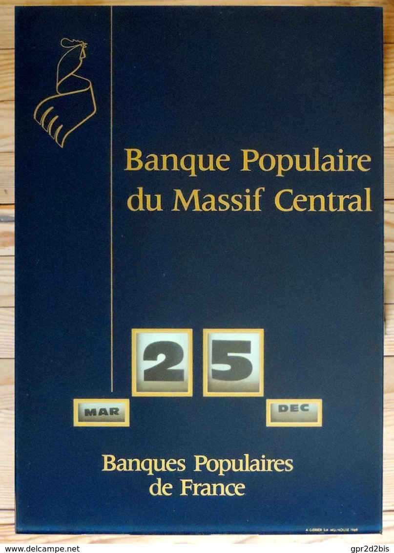 Ancien Et Beau Calendrier Perpétuel En Verre : COQ De La Banque Populaire Du Massif Central 1969 Or & Bleu - Autres & Non Classés