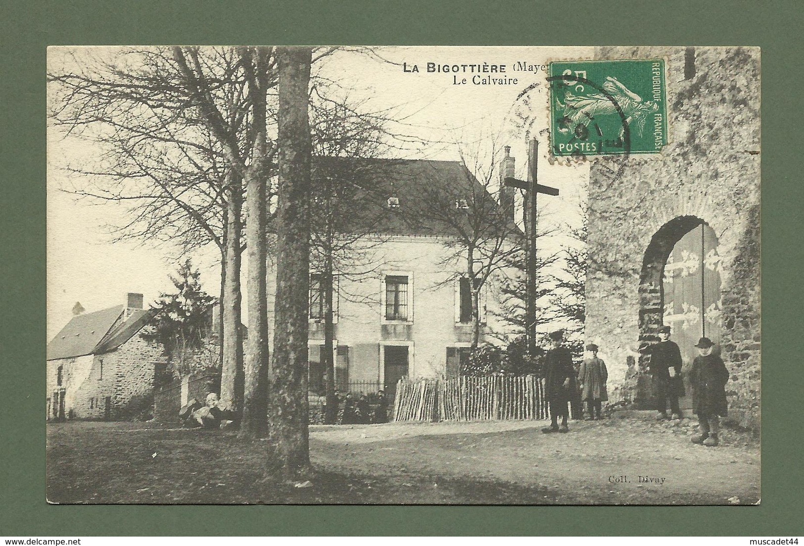 CARTE POSTALE MAYENNE LA BIGOTTIERE LE CALVAIRE 53 - Other & Unclassified