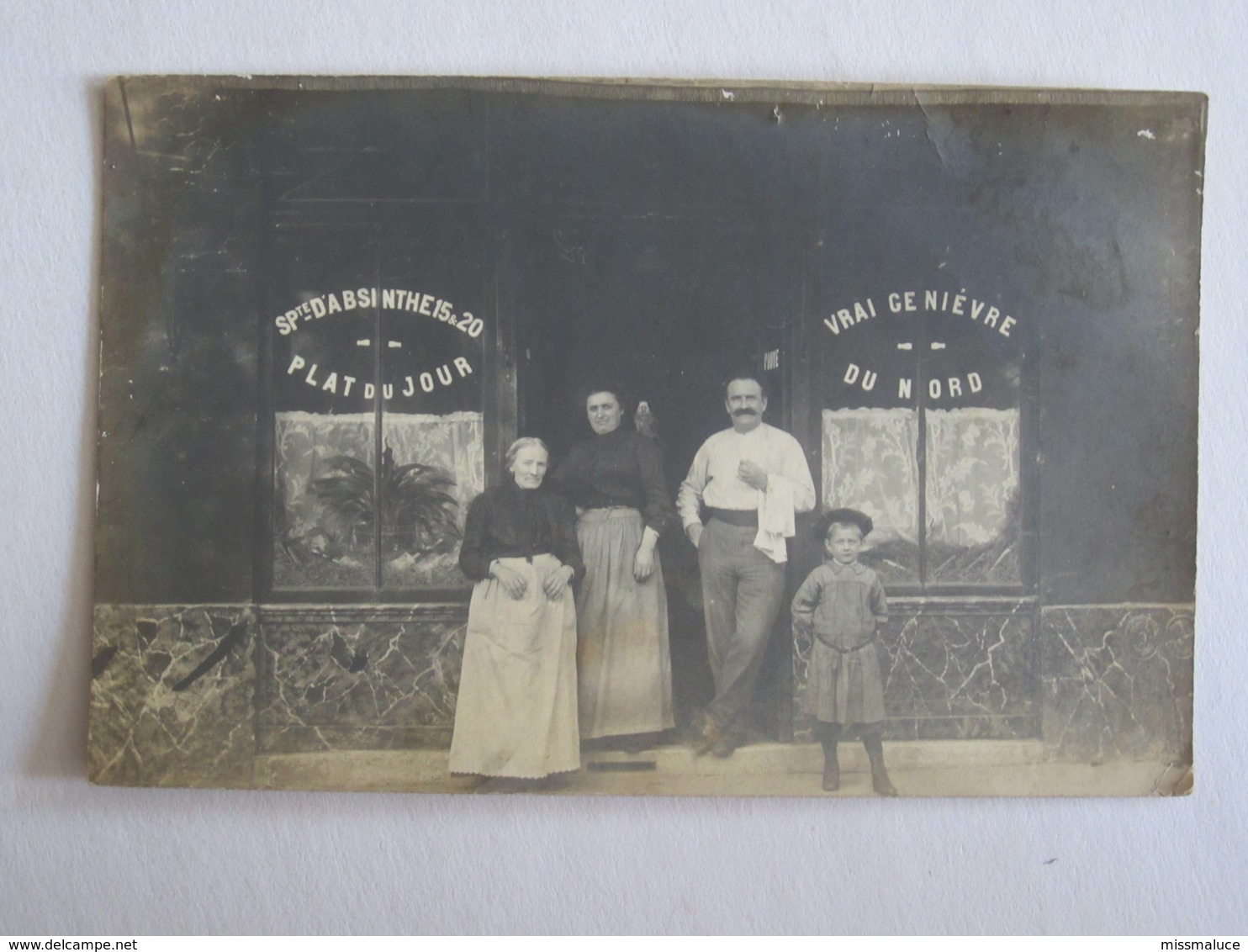 Carte Photo à Identifier Boutique Bar Vrai Genièvre Du Nord Absinthe - Photographie