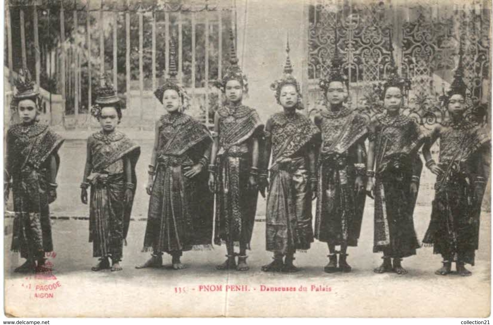 PNOM PENH .... DANSEUSES DU PALAIS - Laos