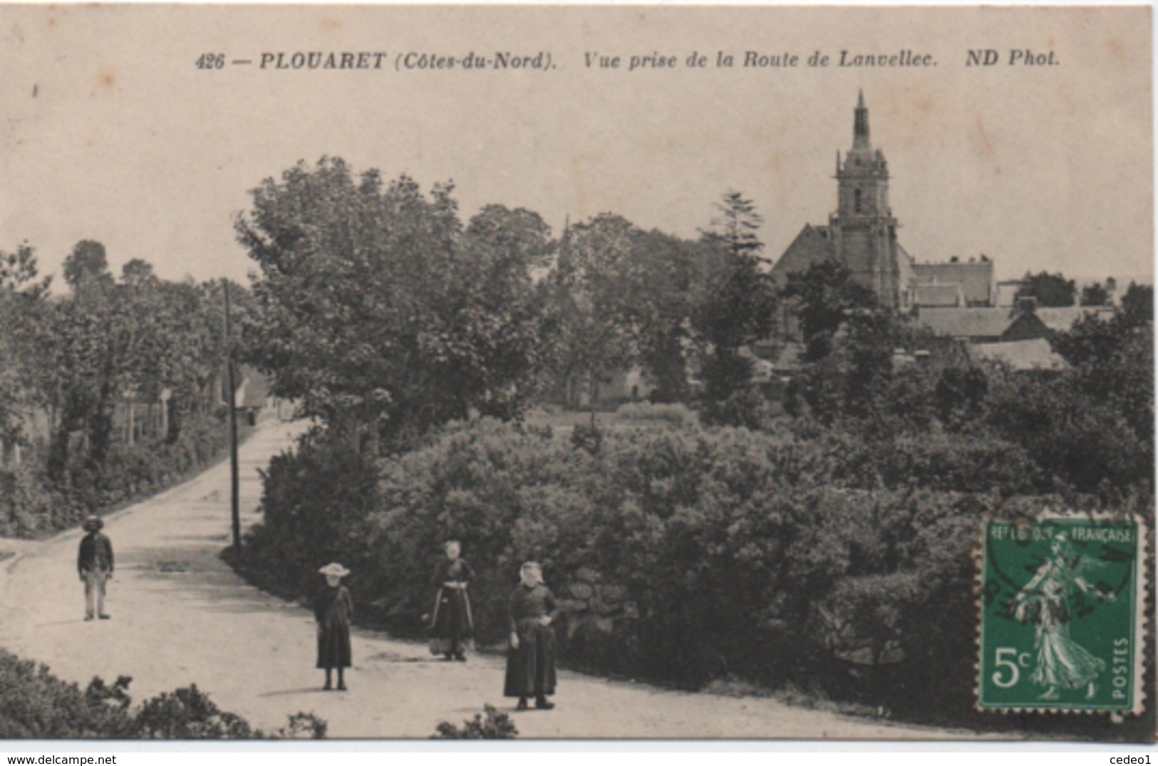 PLOUARET  VUE PRISE DE LA ROUTE DE LANVELLEC - Plouaret