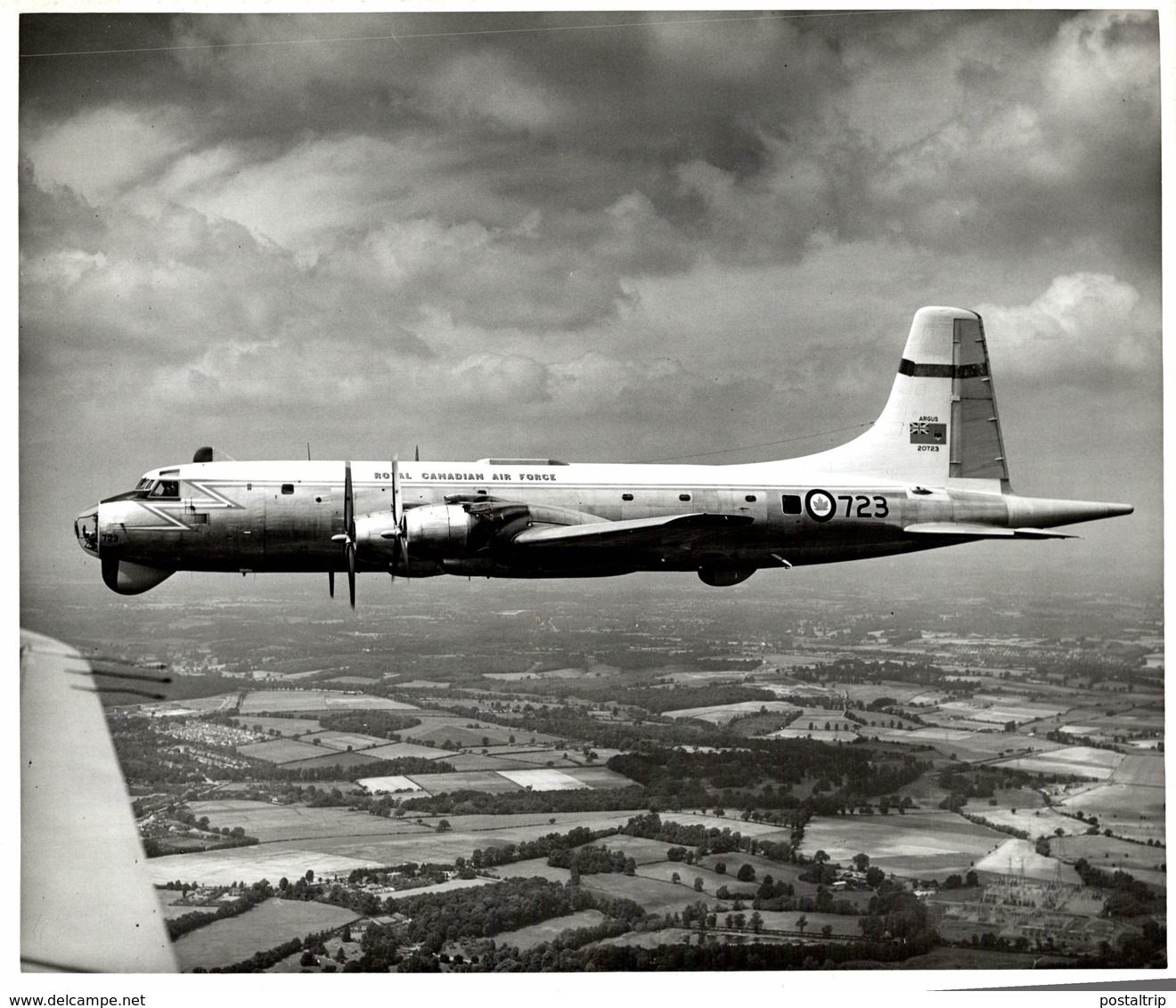 CANADAIR CL-28 ARGUS 25*20 CM Canadair CP-107 Argus (CL-28), Royal Canadian Air Force RCAF - Aviación