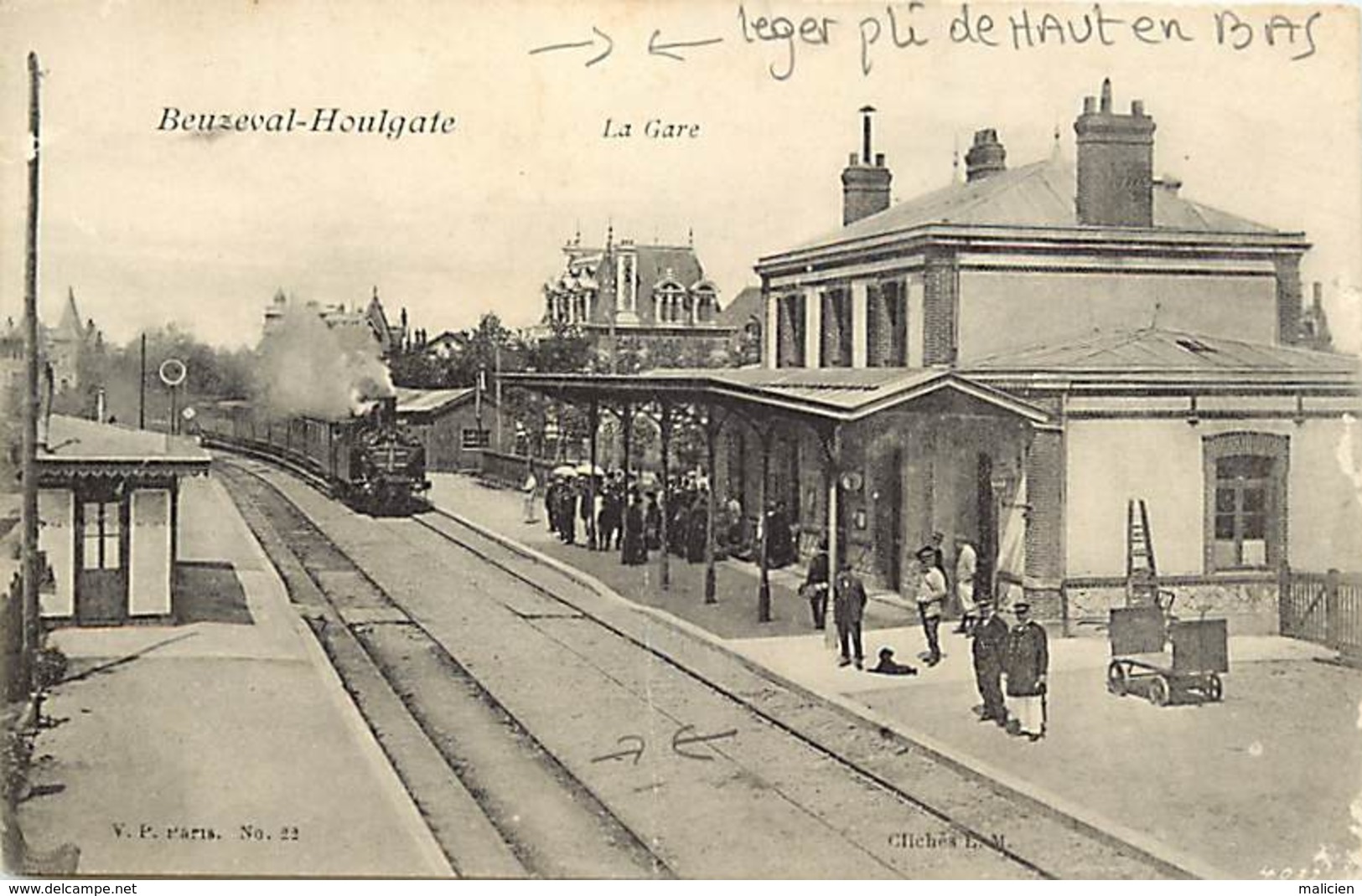 - Calvados -ref-G25- Beuzeval - Houlgate - La Gare - Gares -train - Trains - Ligne De Chemin De Fer - Voir Description - Autres & Non Classés