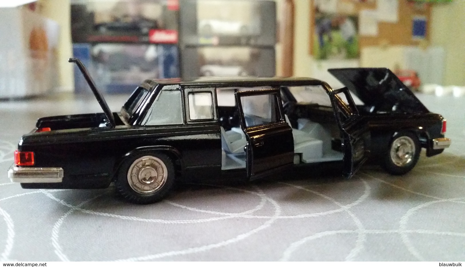 NOVOEXPORT ZIL-115 Zwarte Limousine In Box - Autres & Non Classés