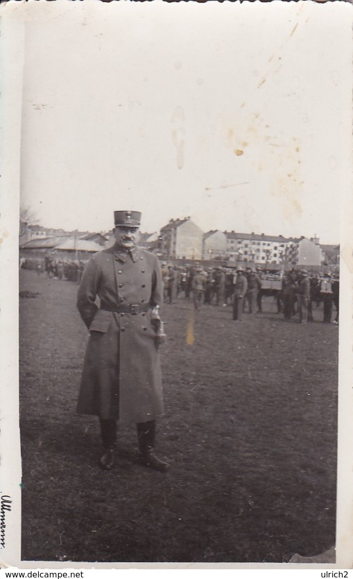 Foto Offizier Und Soldaten - Österreich? - Ca. 1930/40  (41273) - War 1939-45