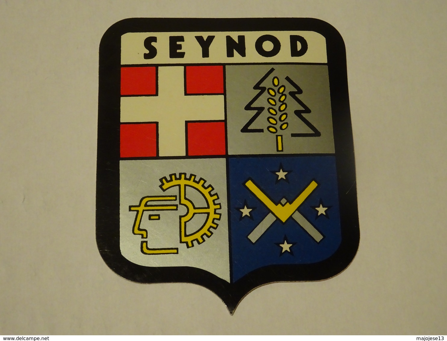 Blason écusson Adhésif Autocollant Seynod (Haute Savoie) - Obj. 'Souvenir De'