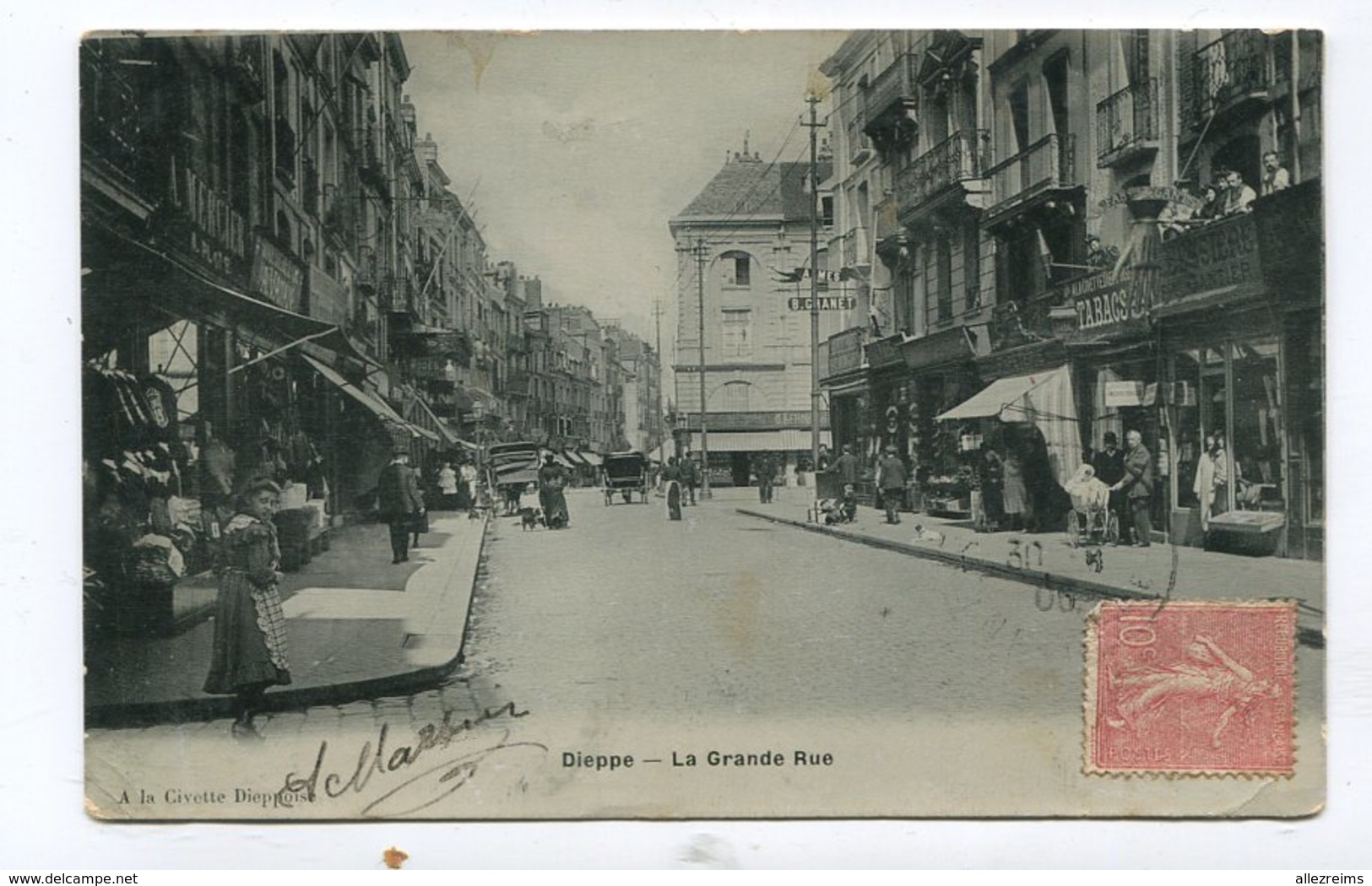 CPA 76 /  DIEPPE  La Grande Rue Très Animée  A  VOIR   !!!! - Dieppe