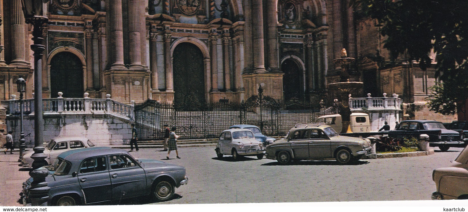 Malaga: 4x RENAULT DAUPHINE, FIAT-SEAT 600, MORRIS OXFORD V - Catedral, Fachada Principal - (Espana/Spain) - Toerisme