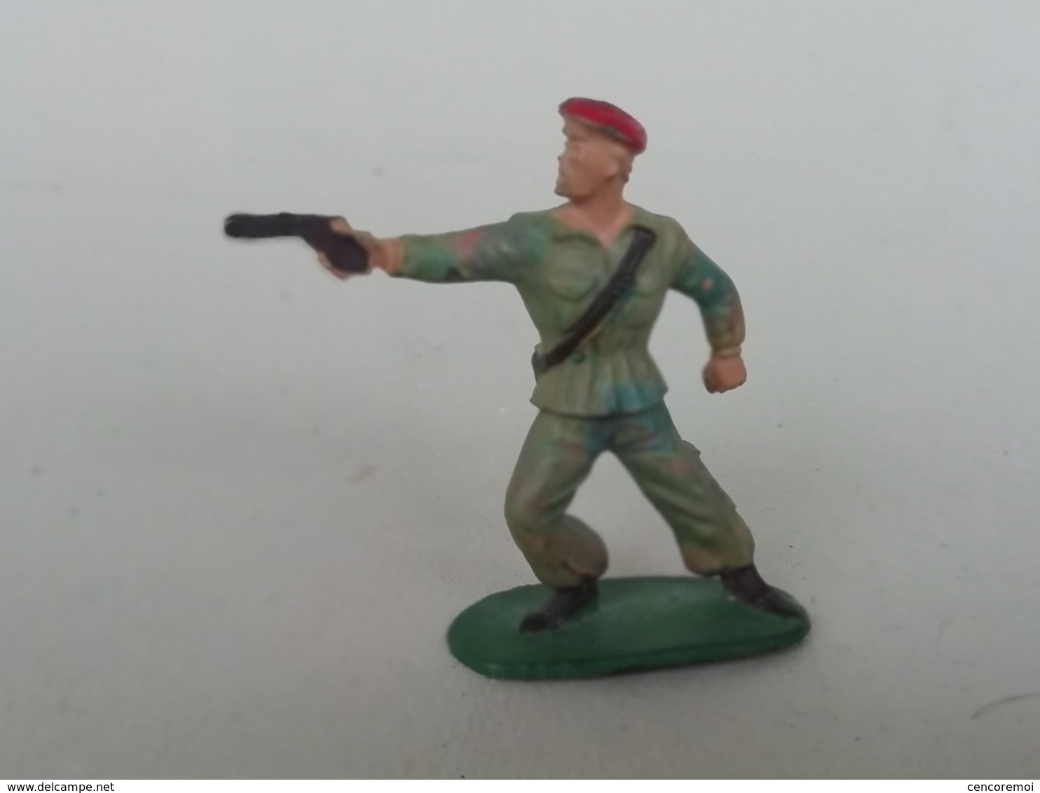 Ancien Jouet Soldat En Plastique Starlux - Starlux