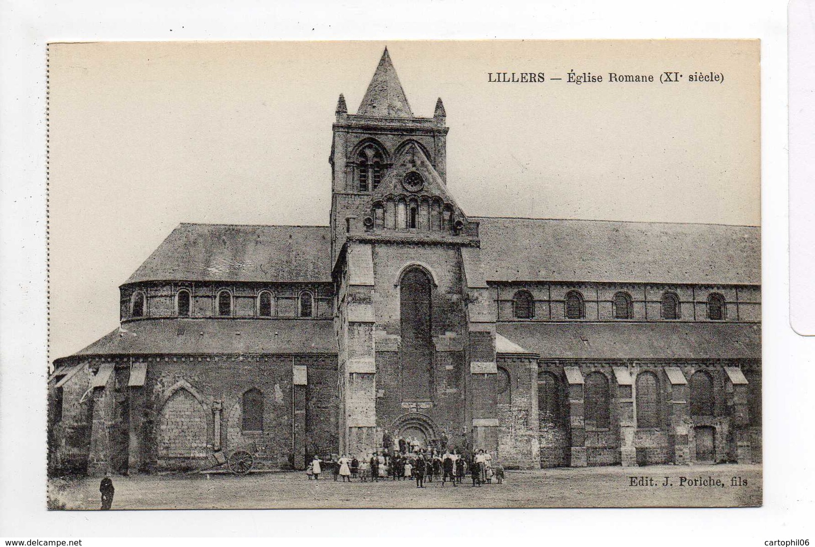 - CPA LILLERS (62) - Eglise Romane (avec Personnages) - Edition J. Poriche - - Lillers